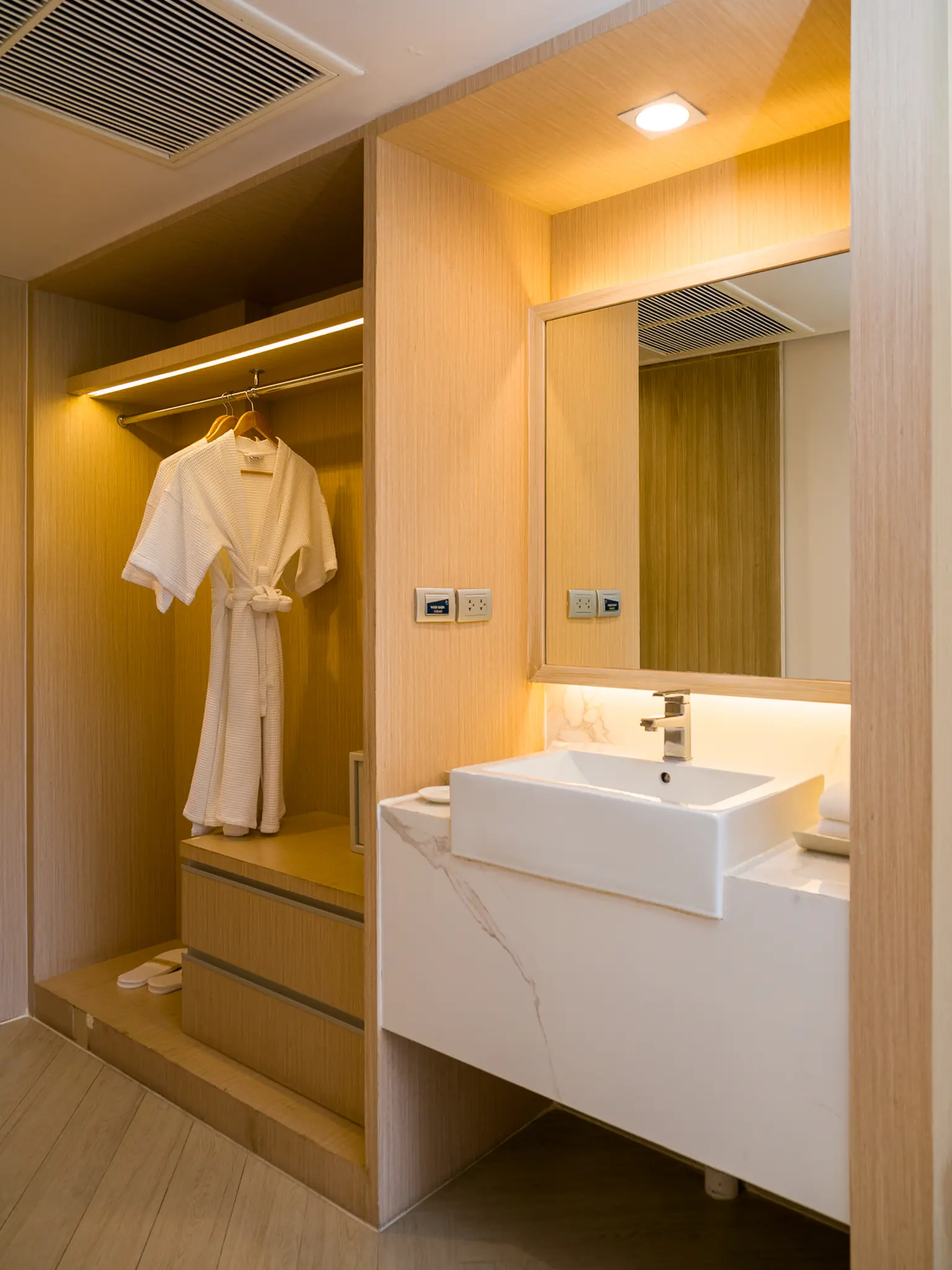 Golden Tulip Pattaya Beach Resort - zdjęcie 10