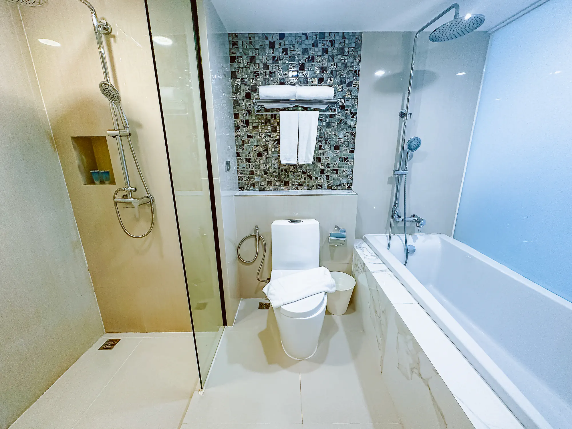 Golden Tulip Pattaya Beach Resort - zdjęcie 53