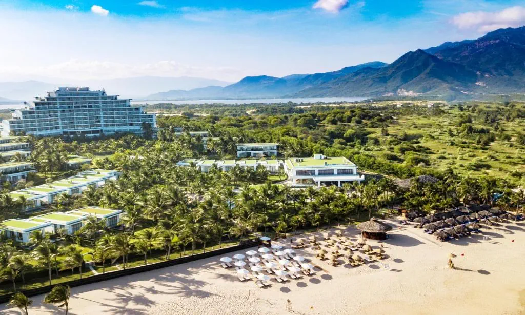Riviera Beach Resort & Spa Cam Ranh - zdjęcie 2