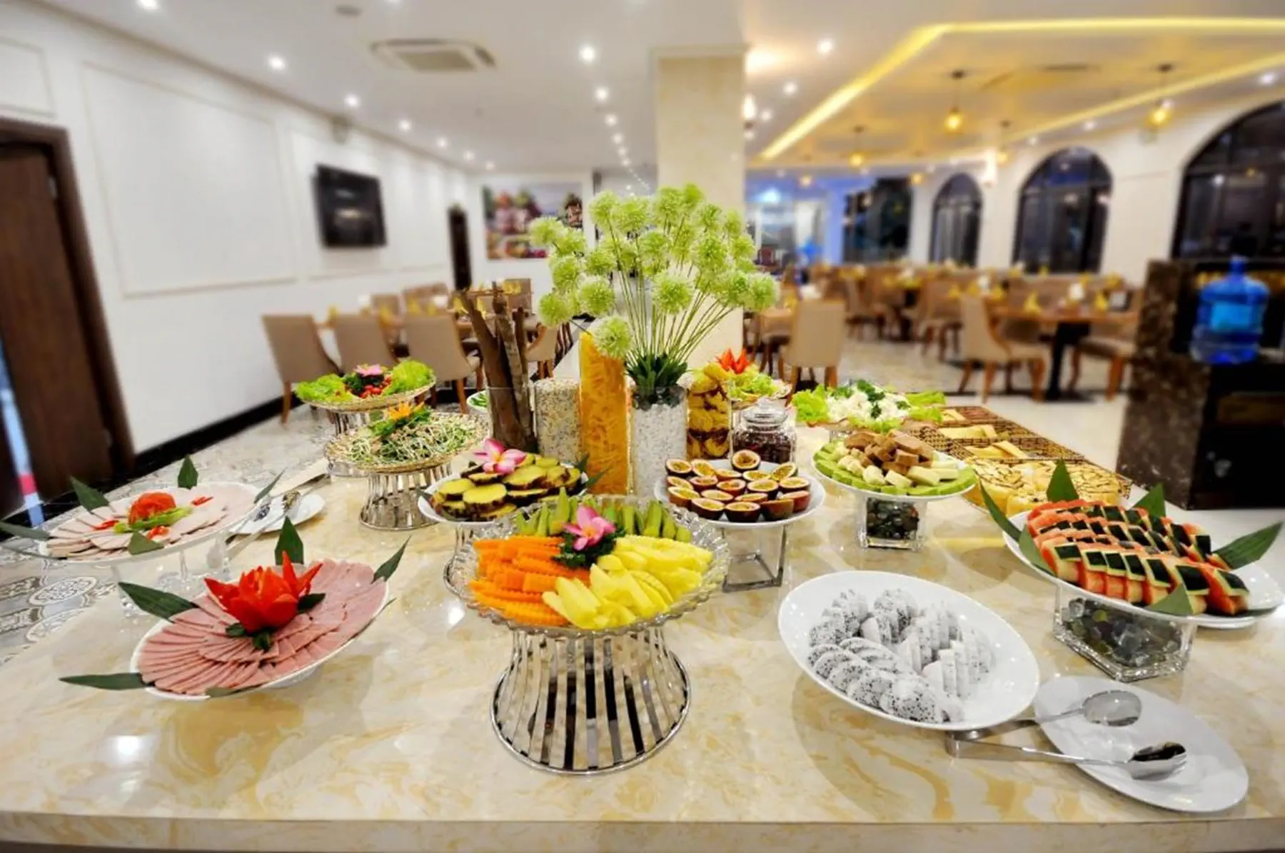 Crown Nguyen Hoang - zdjęcie 51