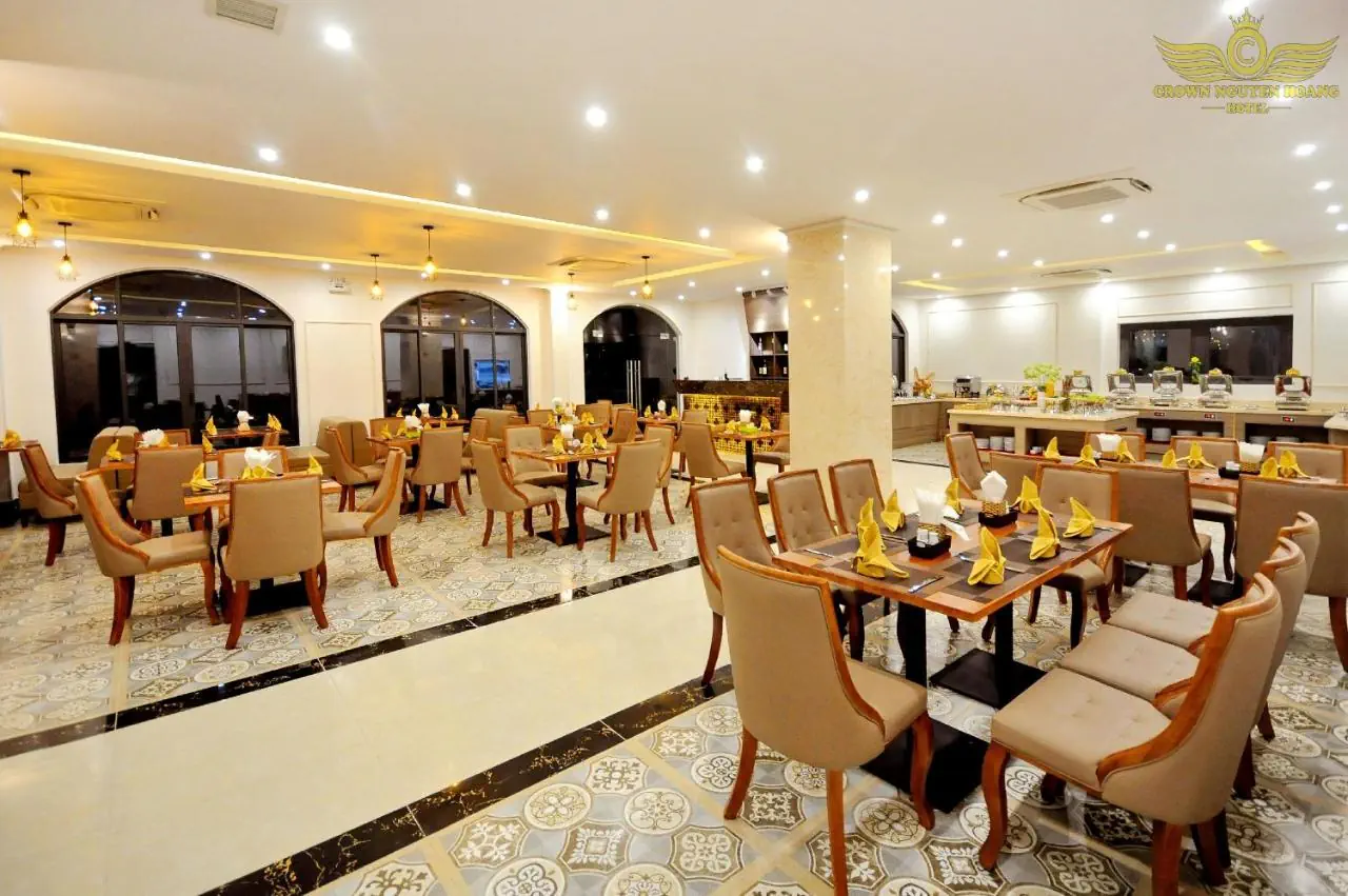 Crown Nguyen Hoang - zdjęcie 43