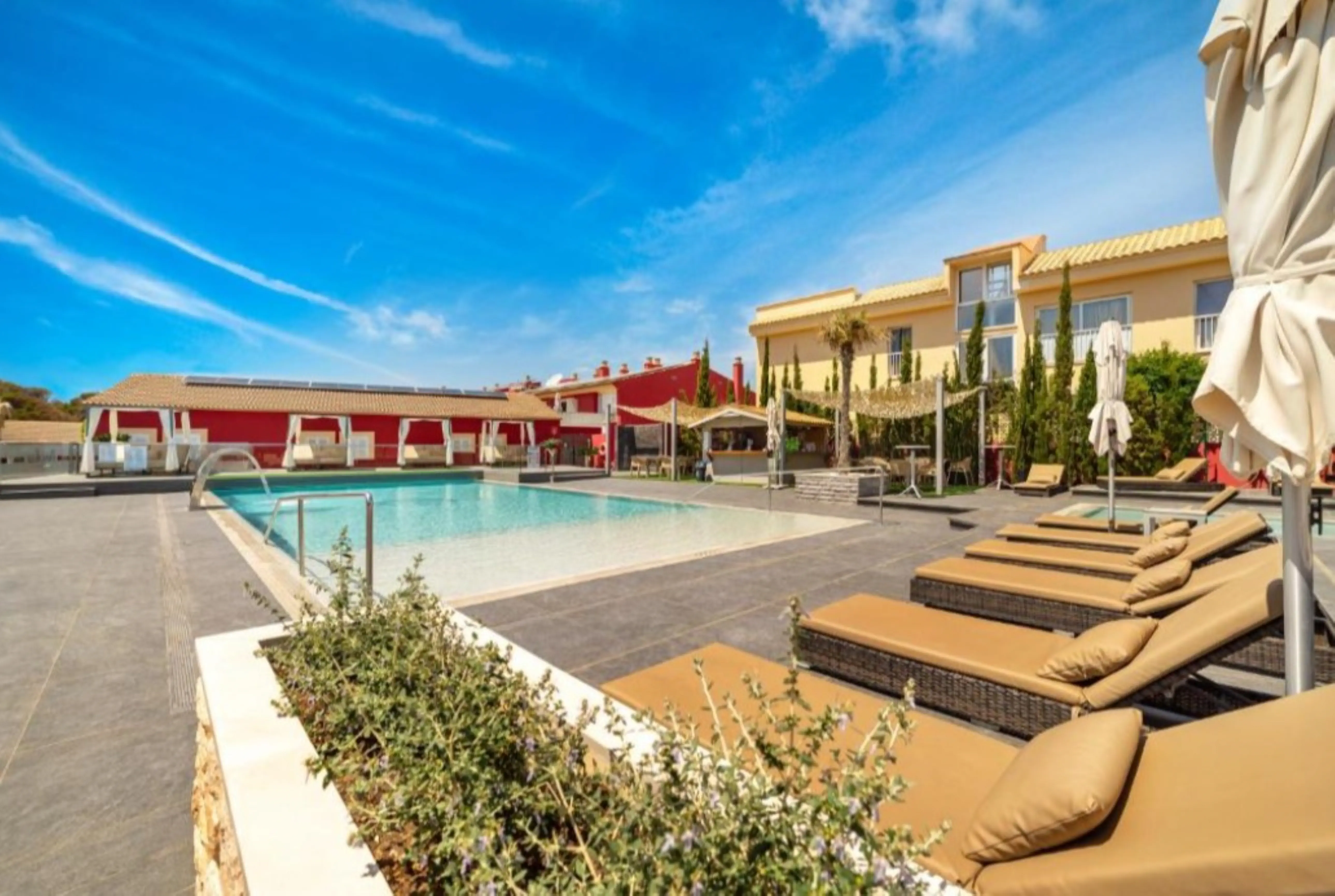 PARADISE RESIDENCIAL