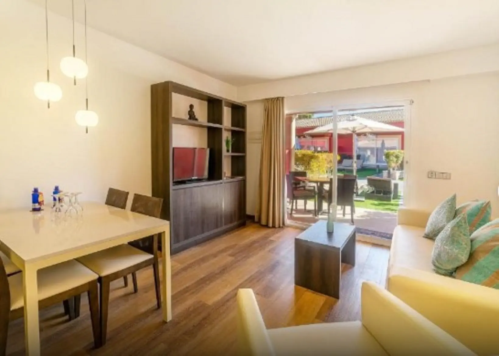 PARADISE RESIDENCIAL
