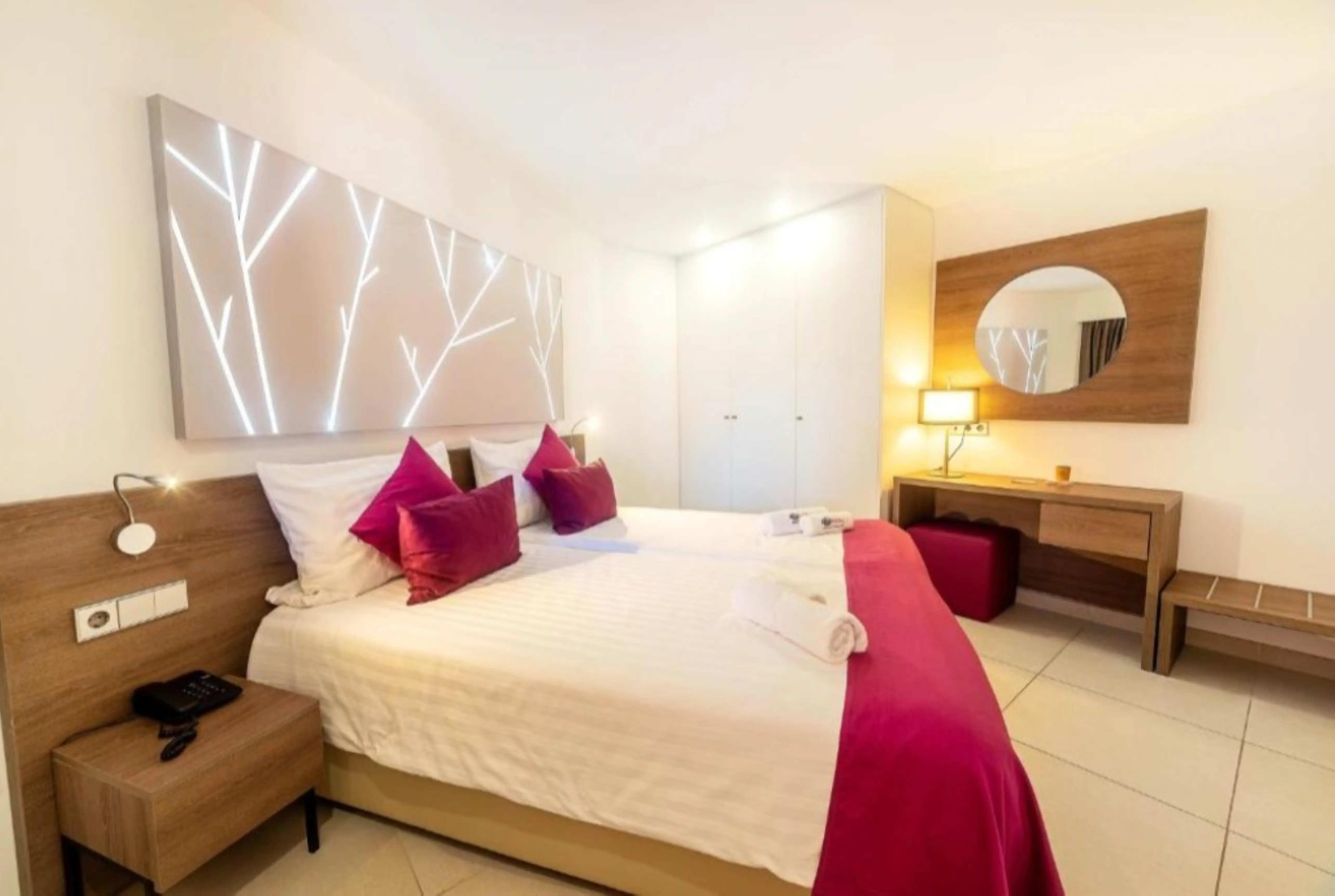 PARADISE RESIDENCIAL