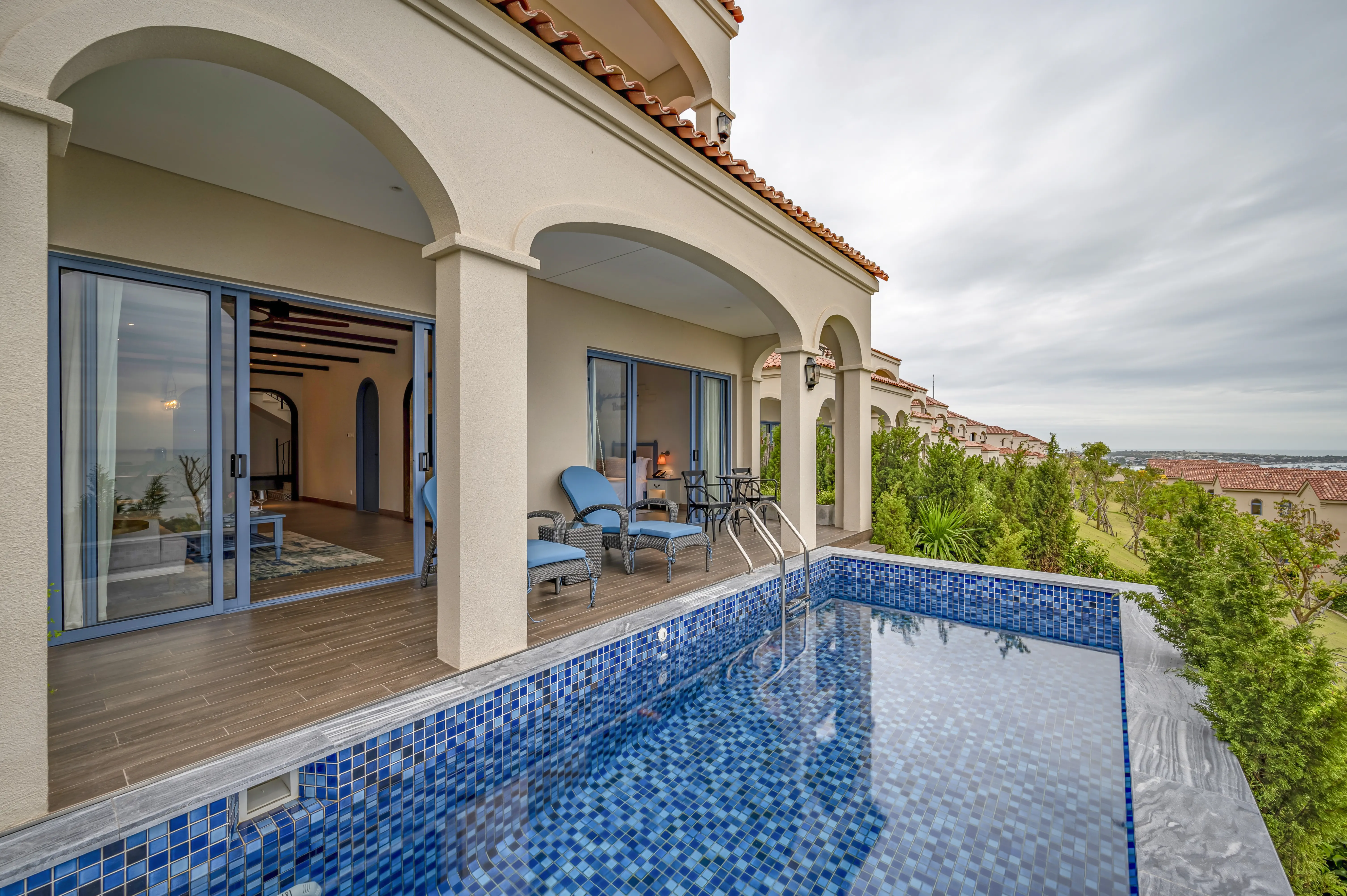 CENTARA MIRAGE RESORT MUI NE