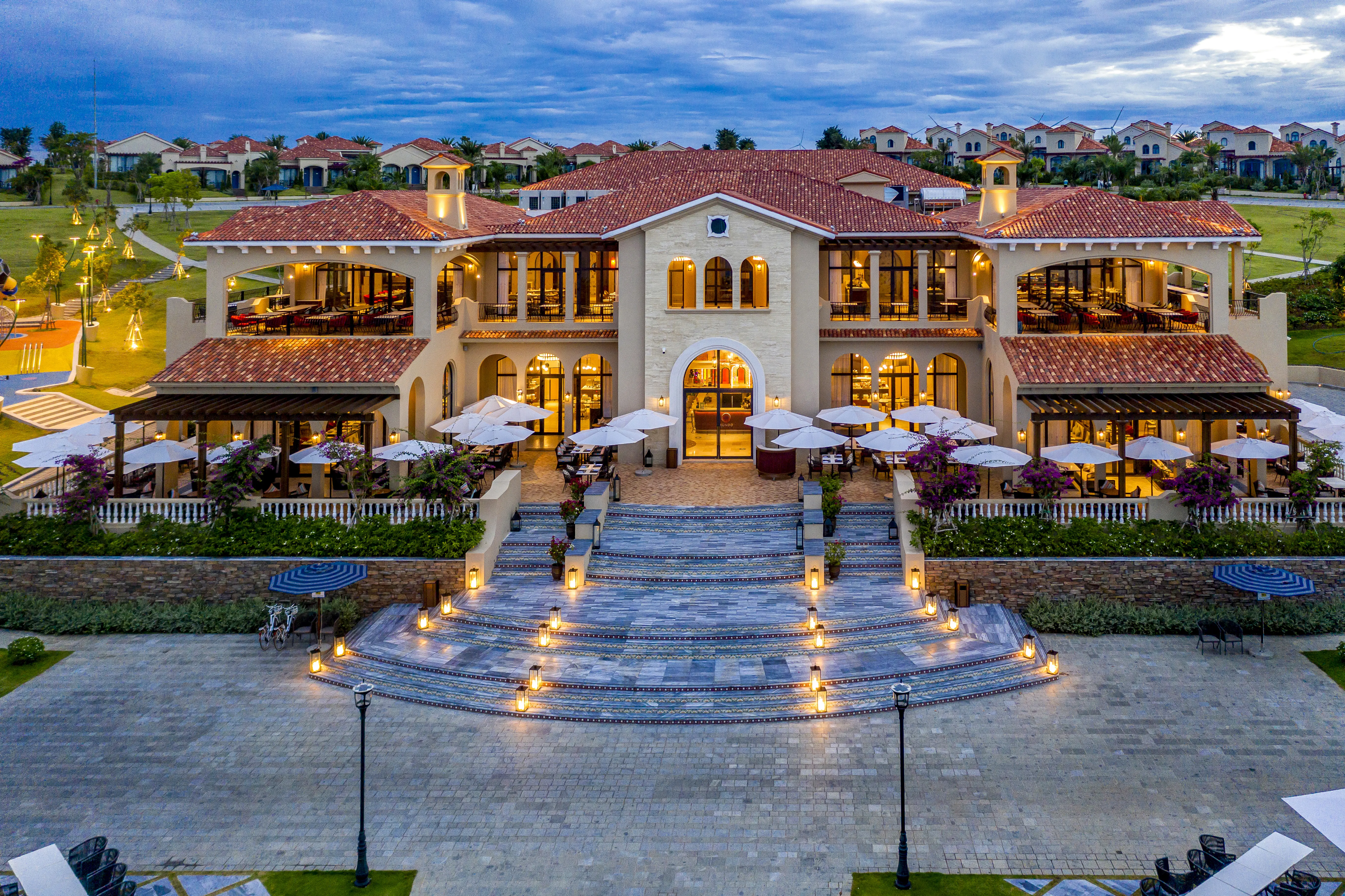 CENTARA MIRAGE RESORT MUI NE