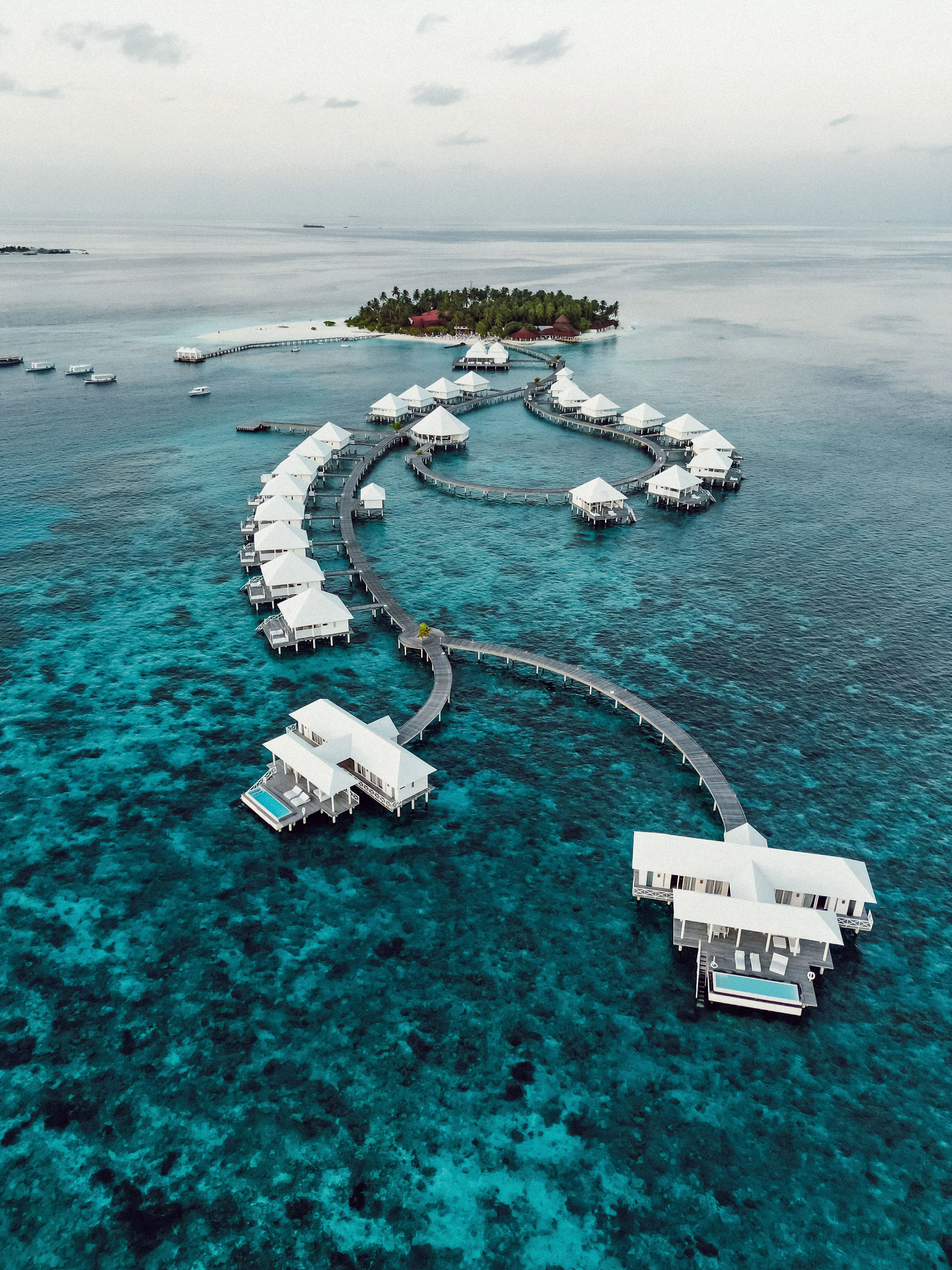 Diamonds Thudufushi Beach & Water Villas photo 1