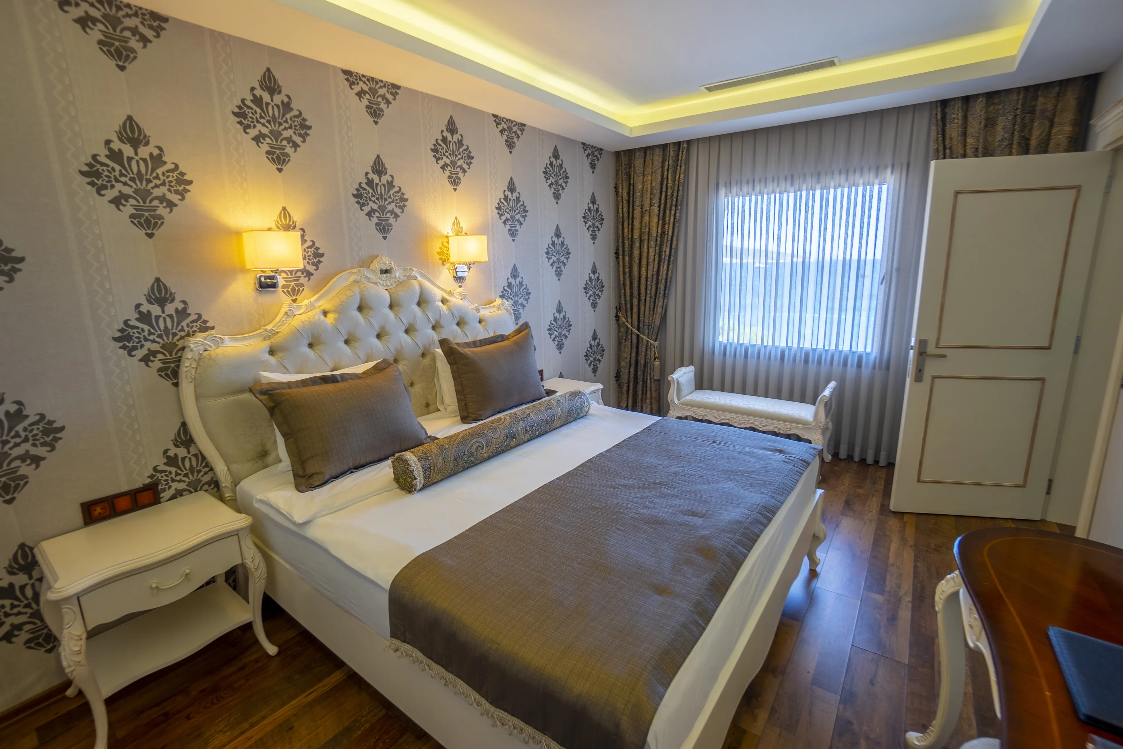 AZKA HOTEL