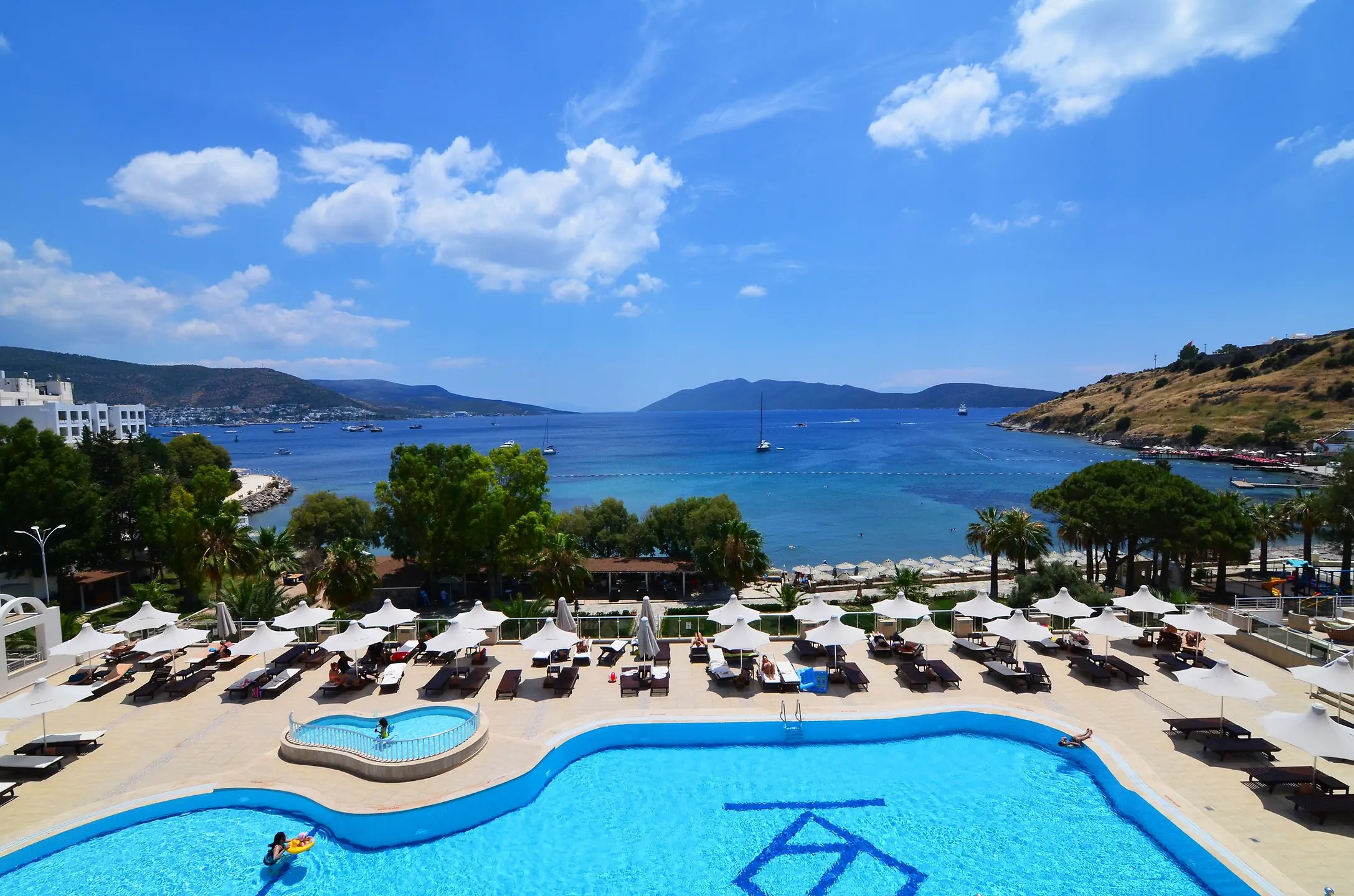 AZKA HOTEL