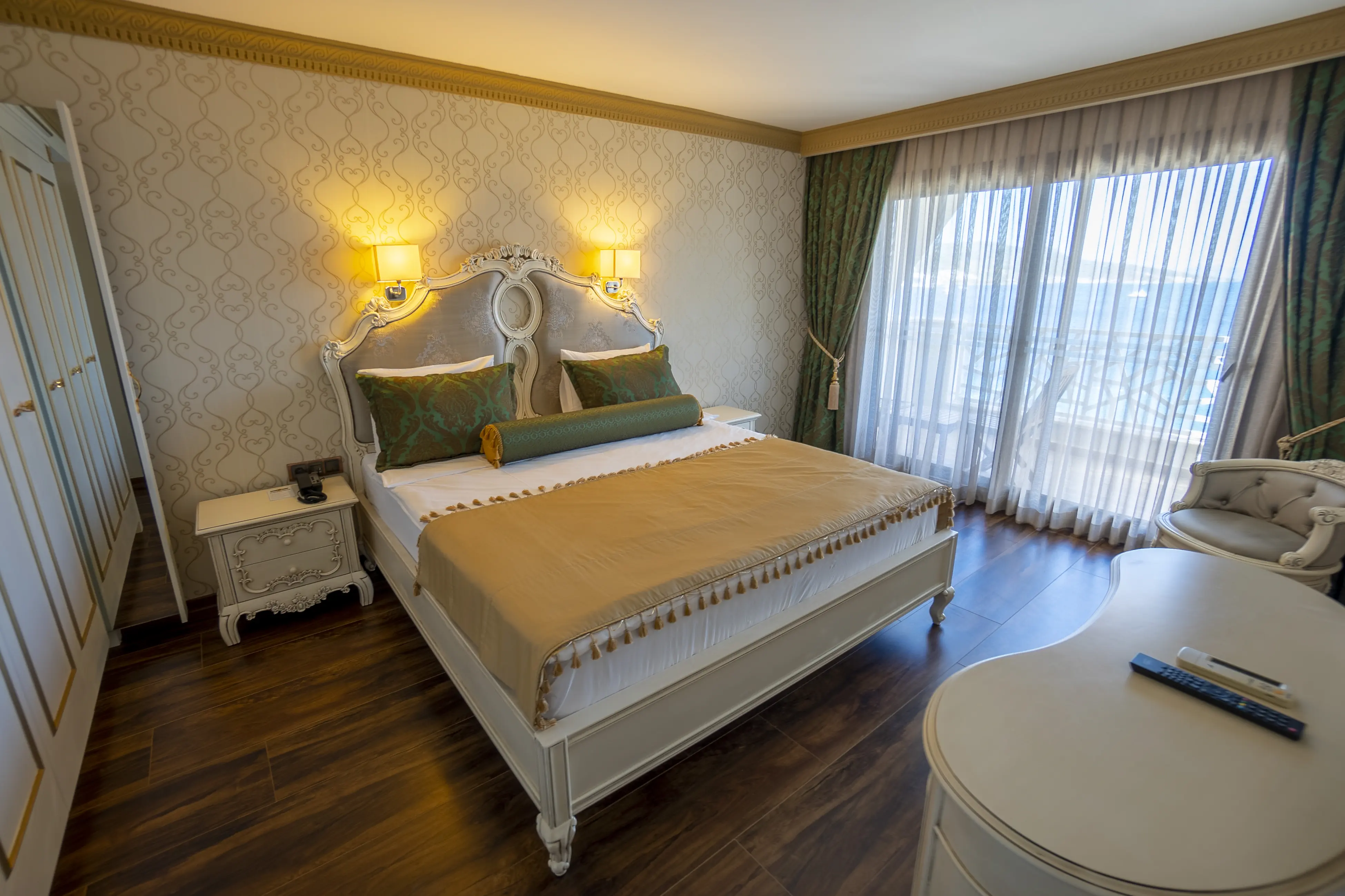 AZKA HOTEL