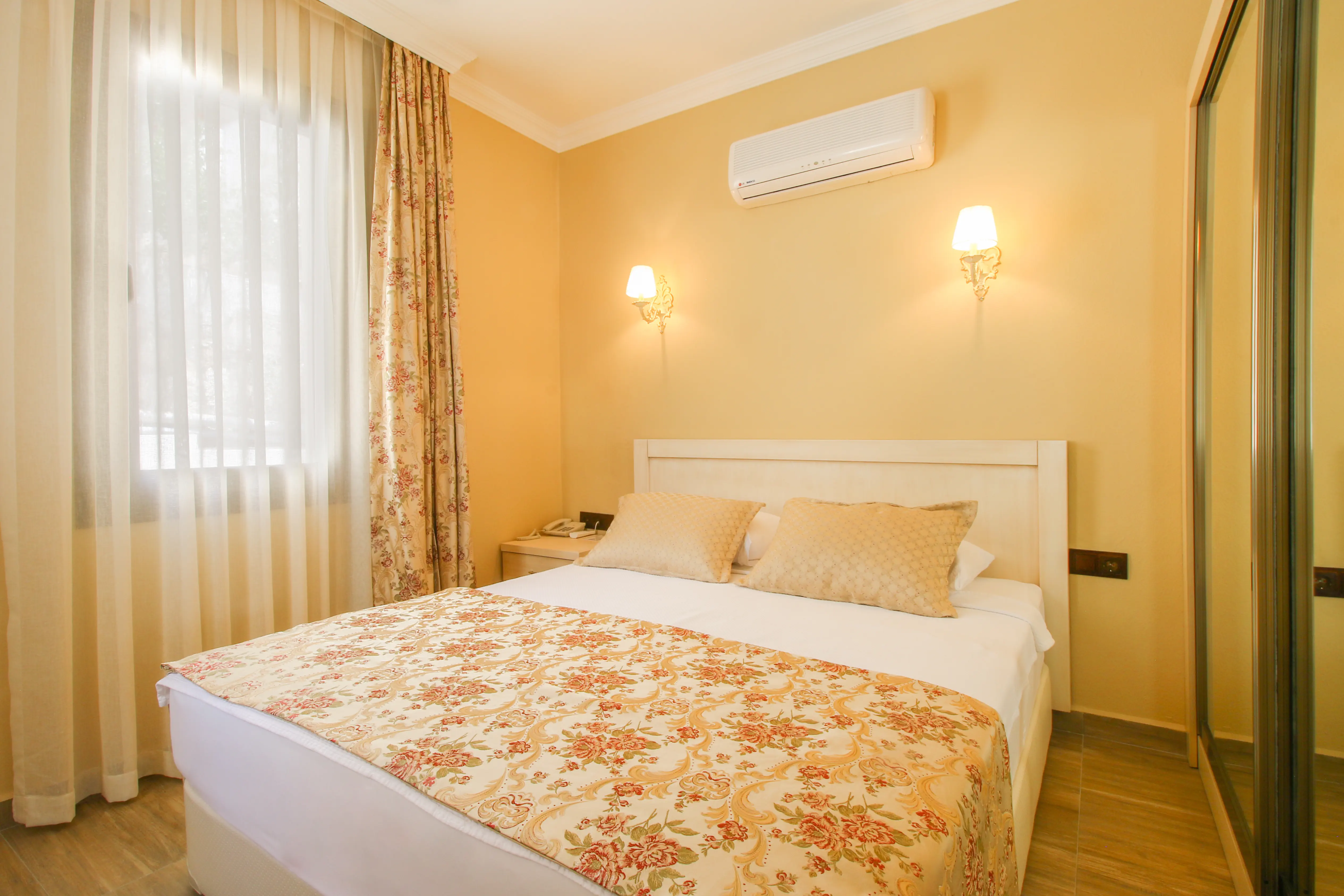 AZKA HOTEL