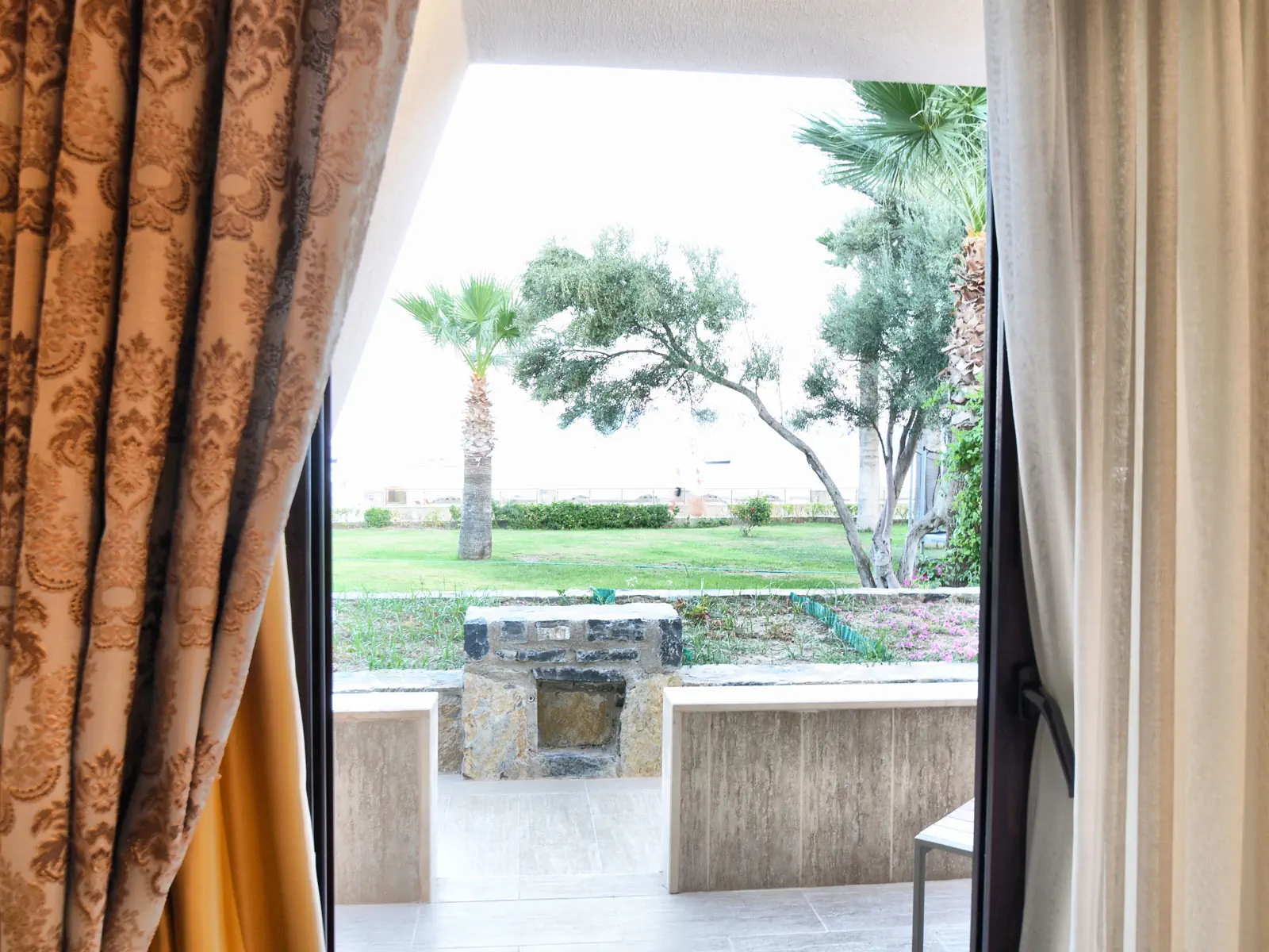 AZKA HOTEL