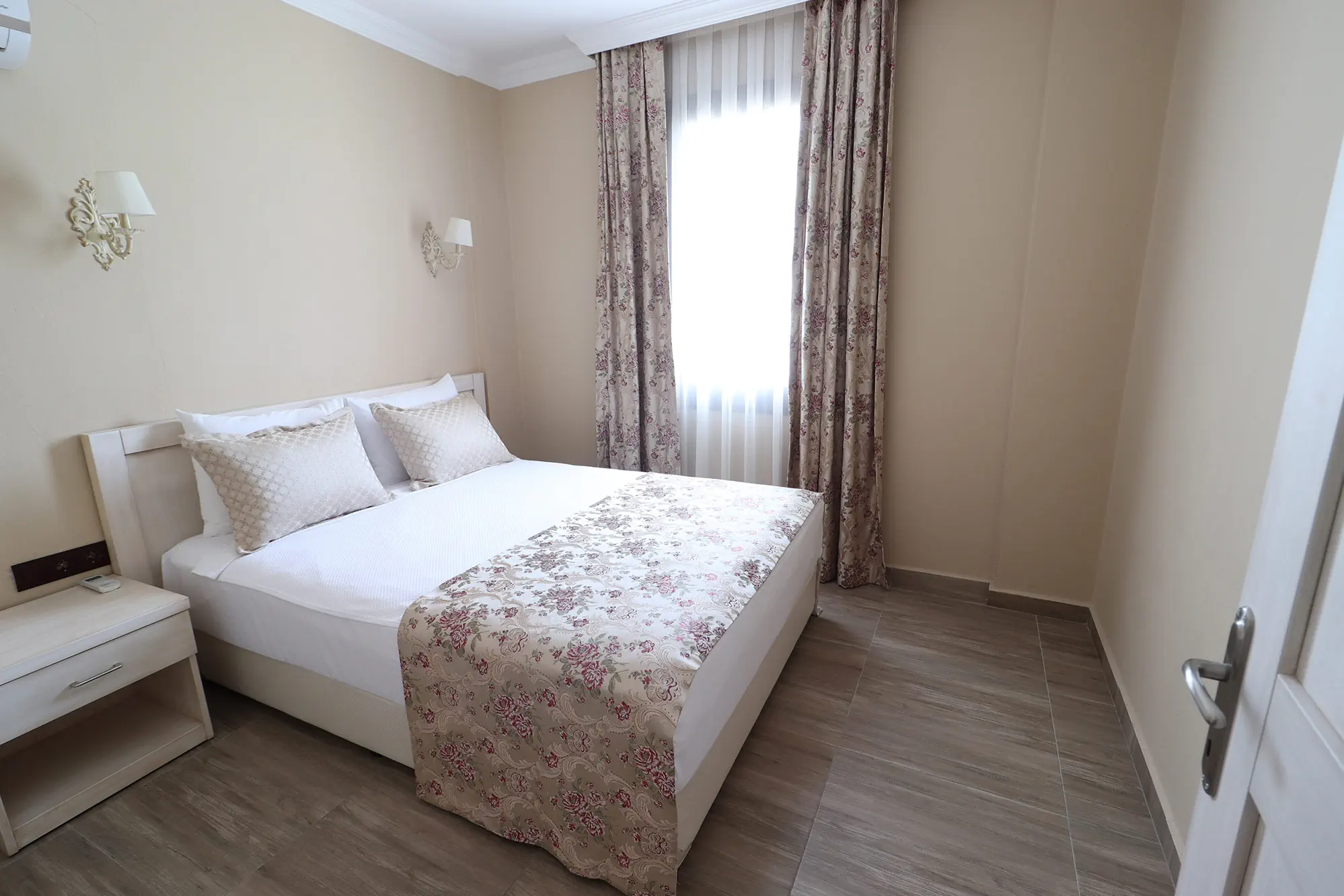 AZKA HOTEL