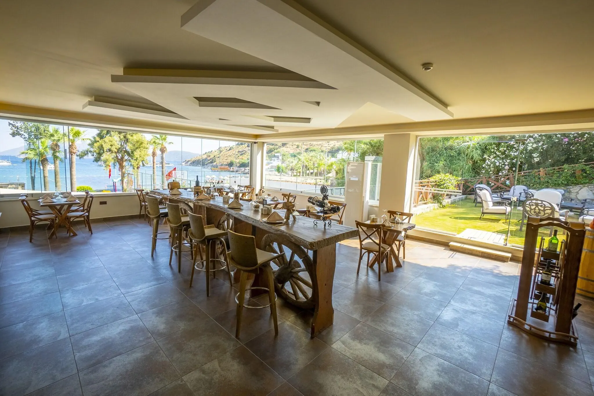 AZKA HOTEL