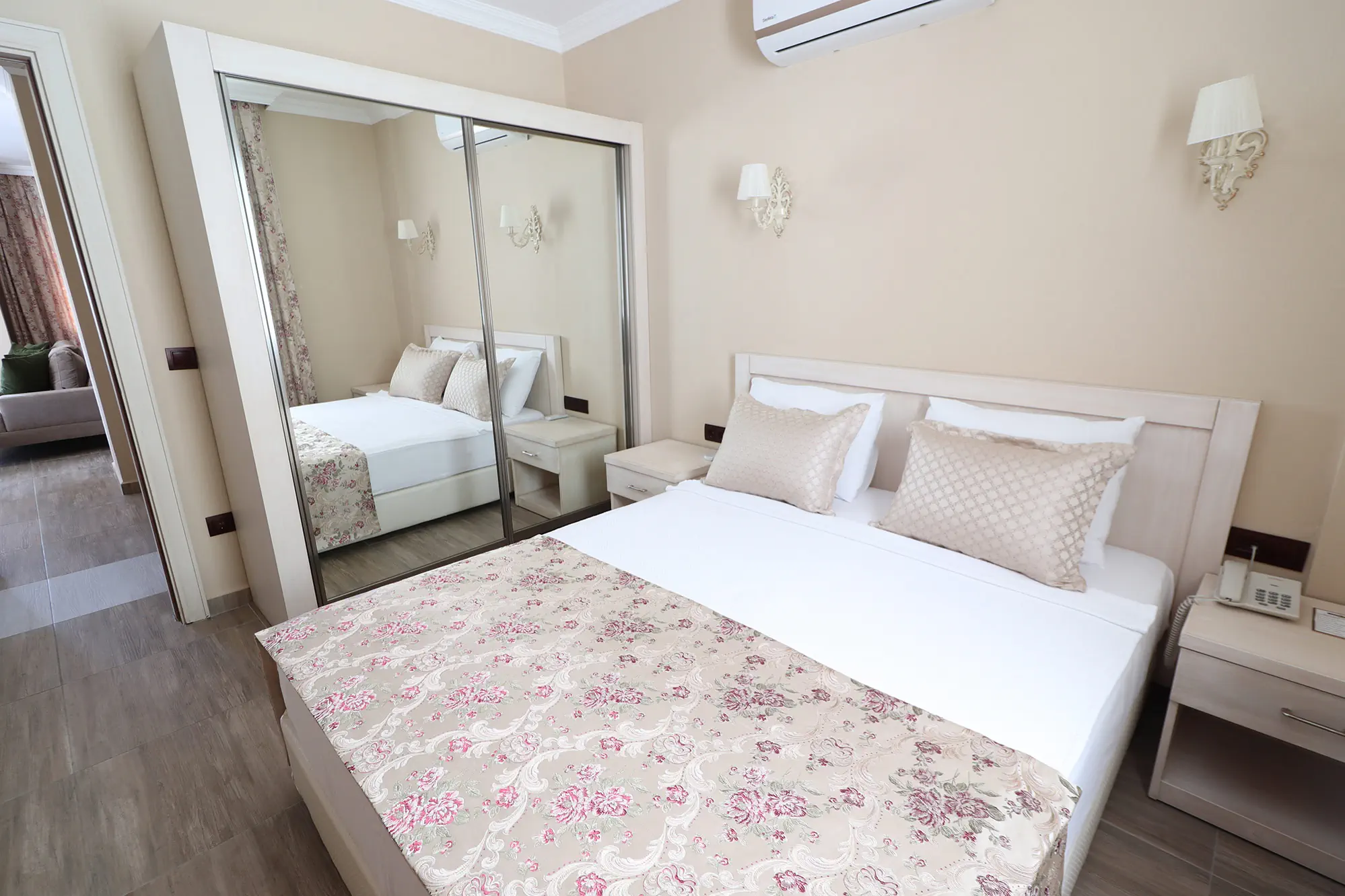 AZKA HOTEL