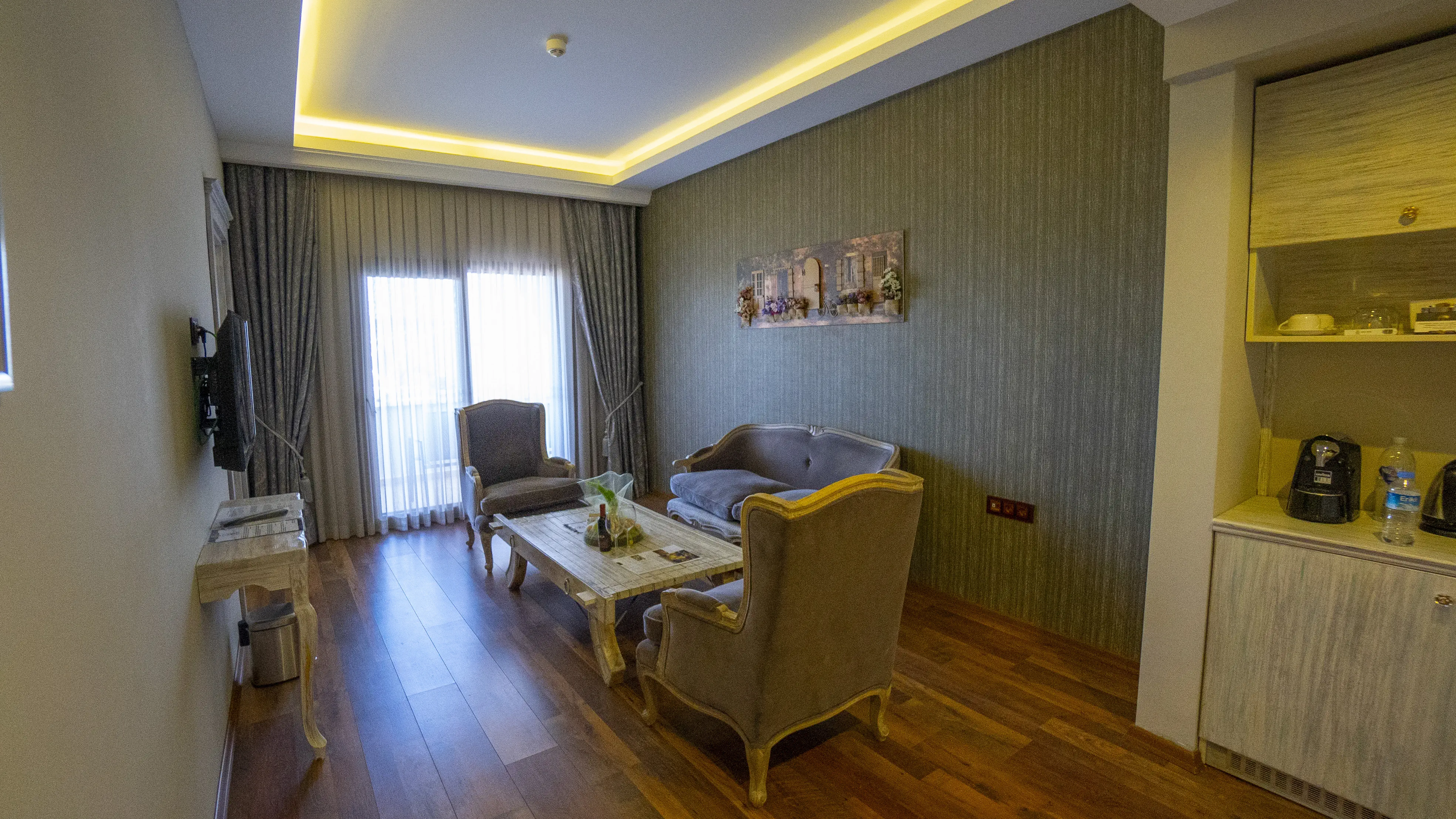 AZKA HOTEL