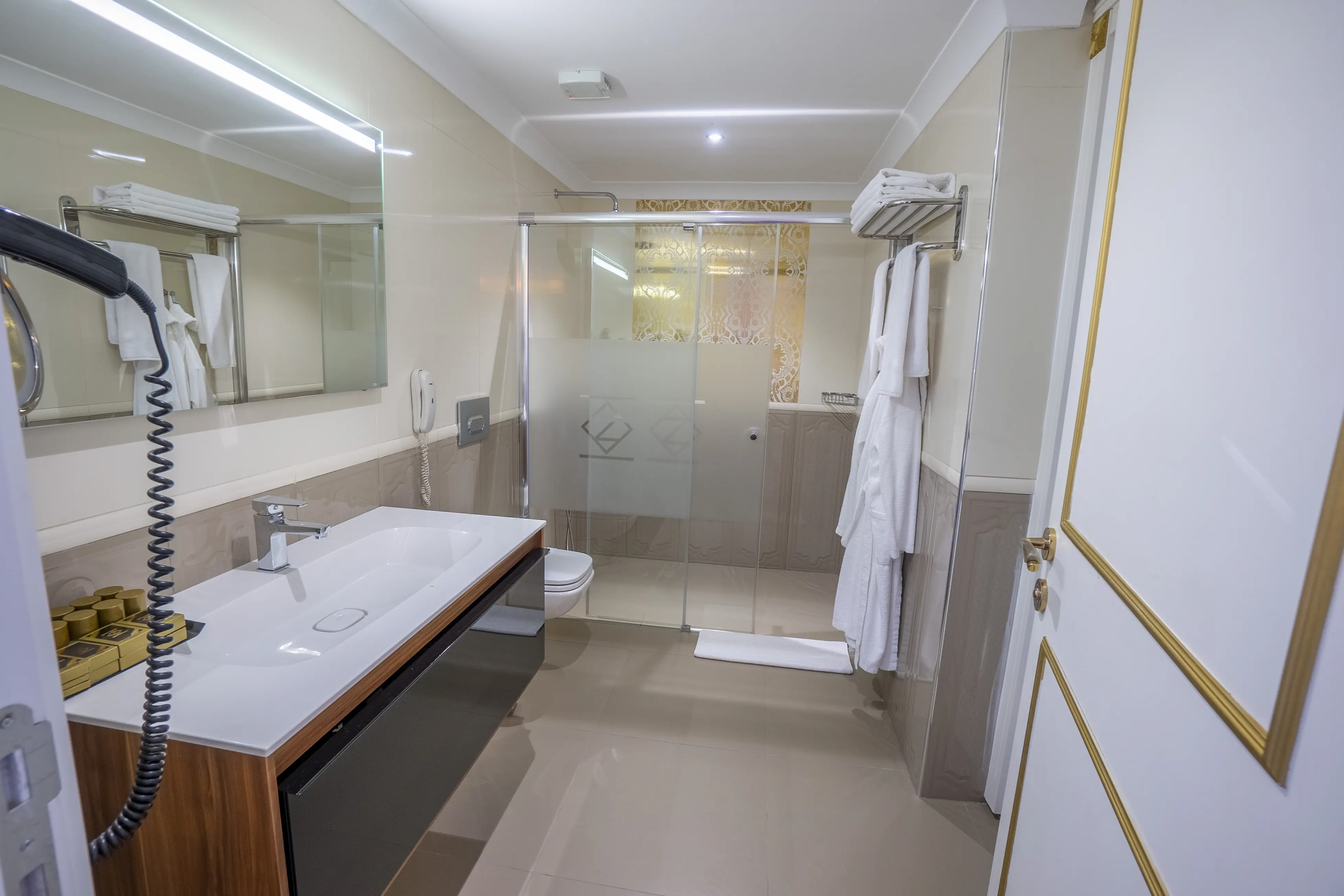 AZKA HOTEL