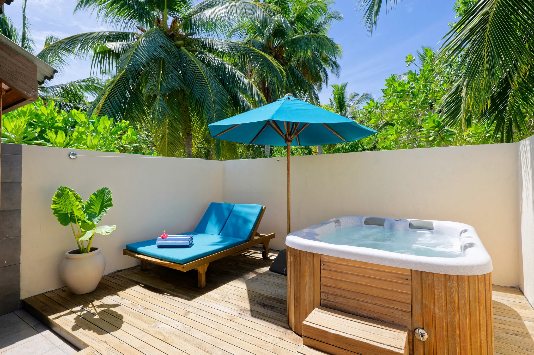 CANAREEF RESORT MALDIVES