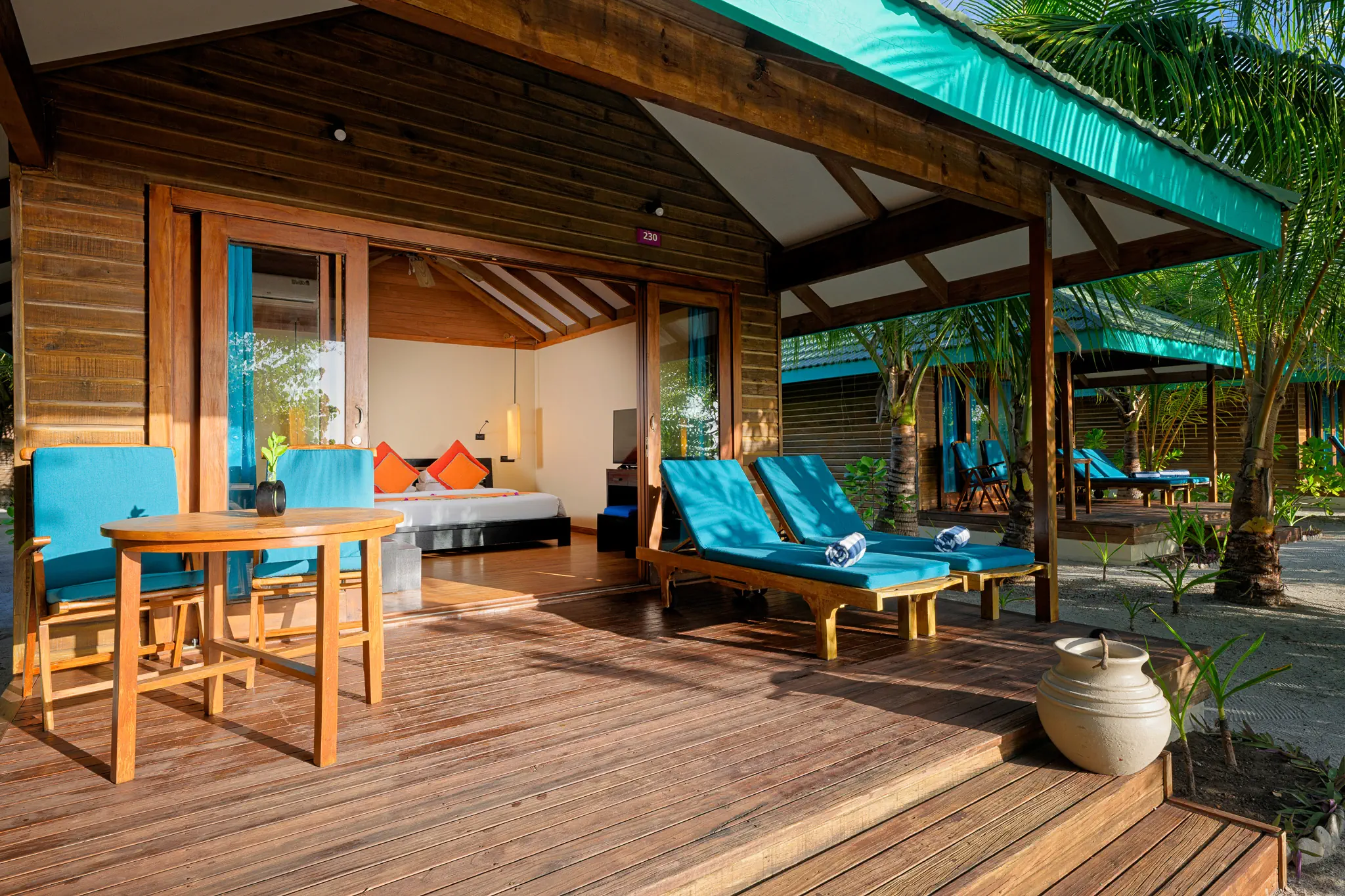 CANAREEF RESORT MALDIVES