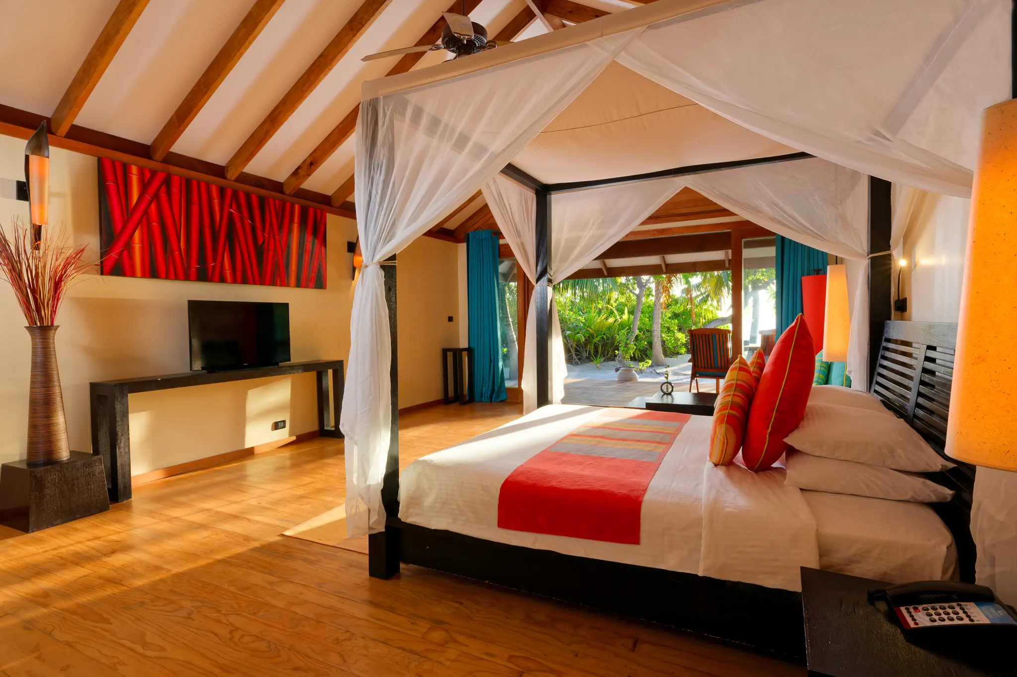 CANAREEF RESORT MALDIVES