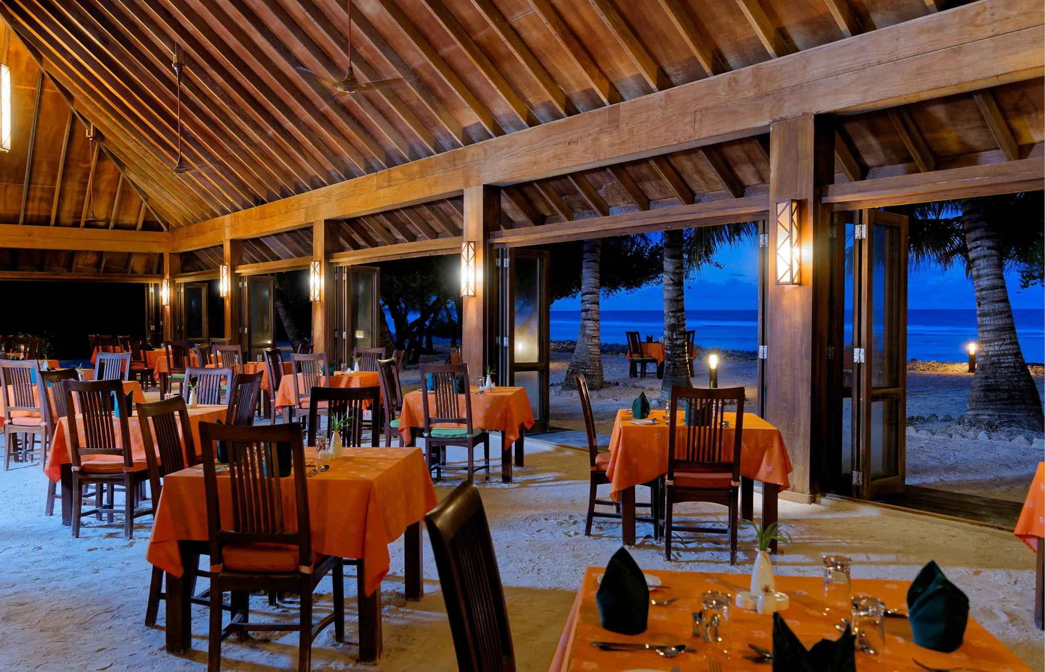 CANAREEF RESORT MALDIVES