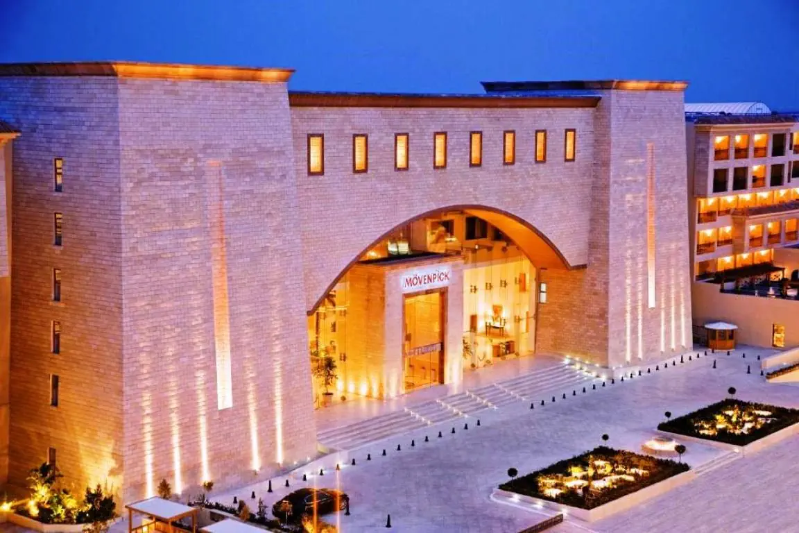 Movenpick Resort & Marine