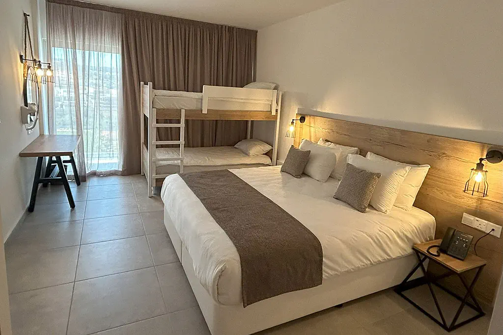 BOHEMIAN GARDENS HOTEL