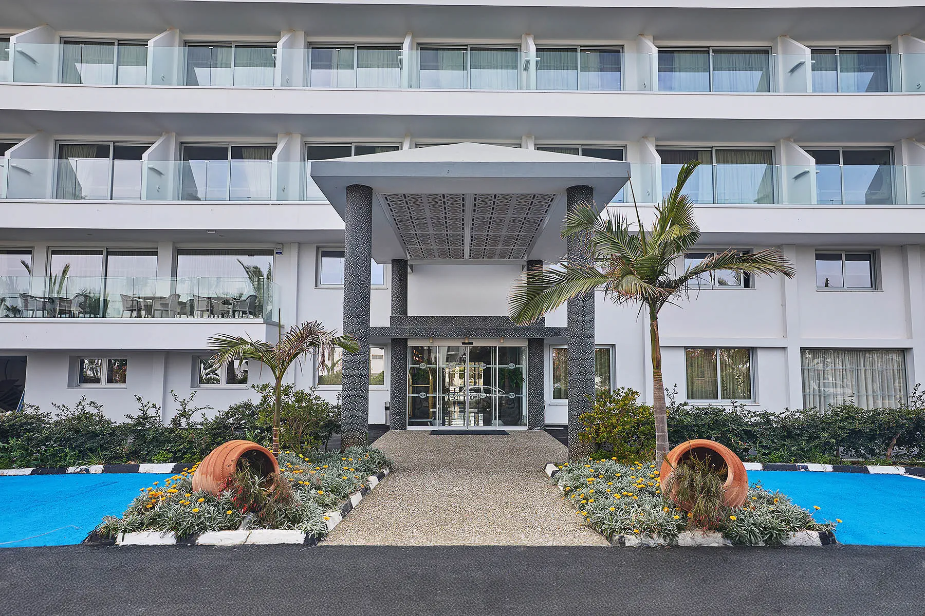 BOHEMIAN GARDENS HOTEL
