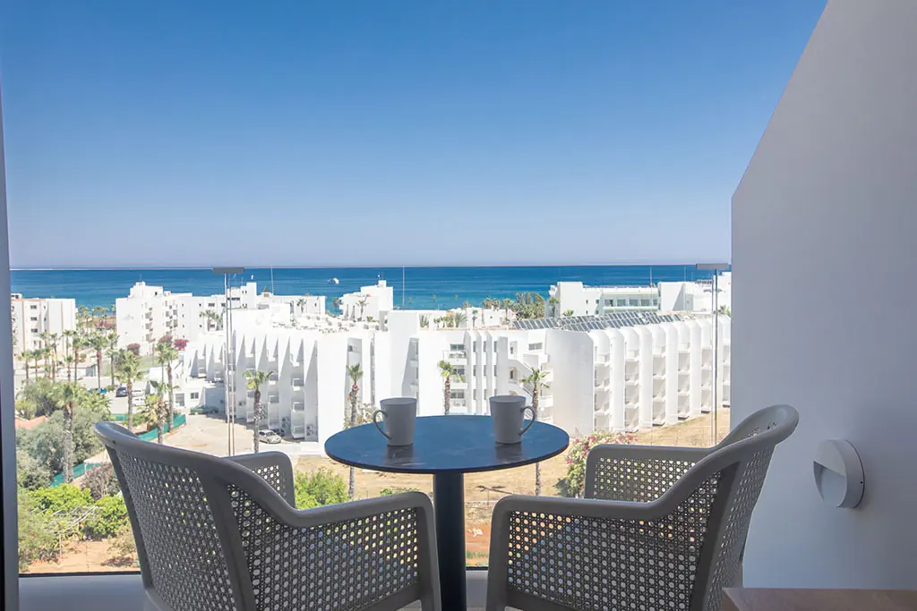 BOHEMIAN GARDENS HOTEL