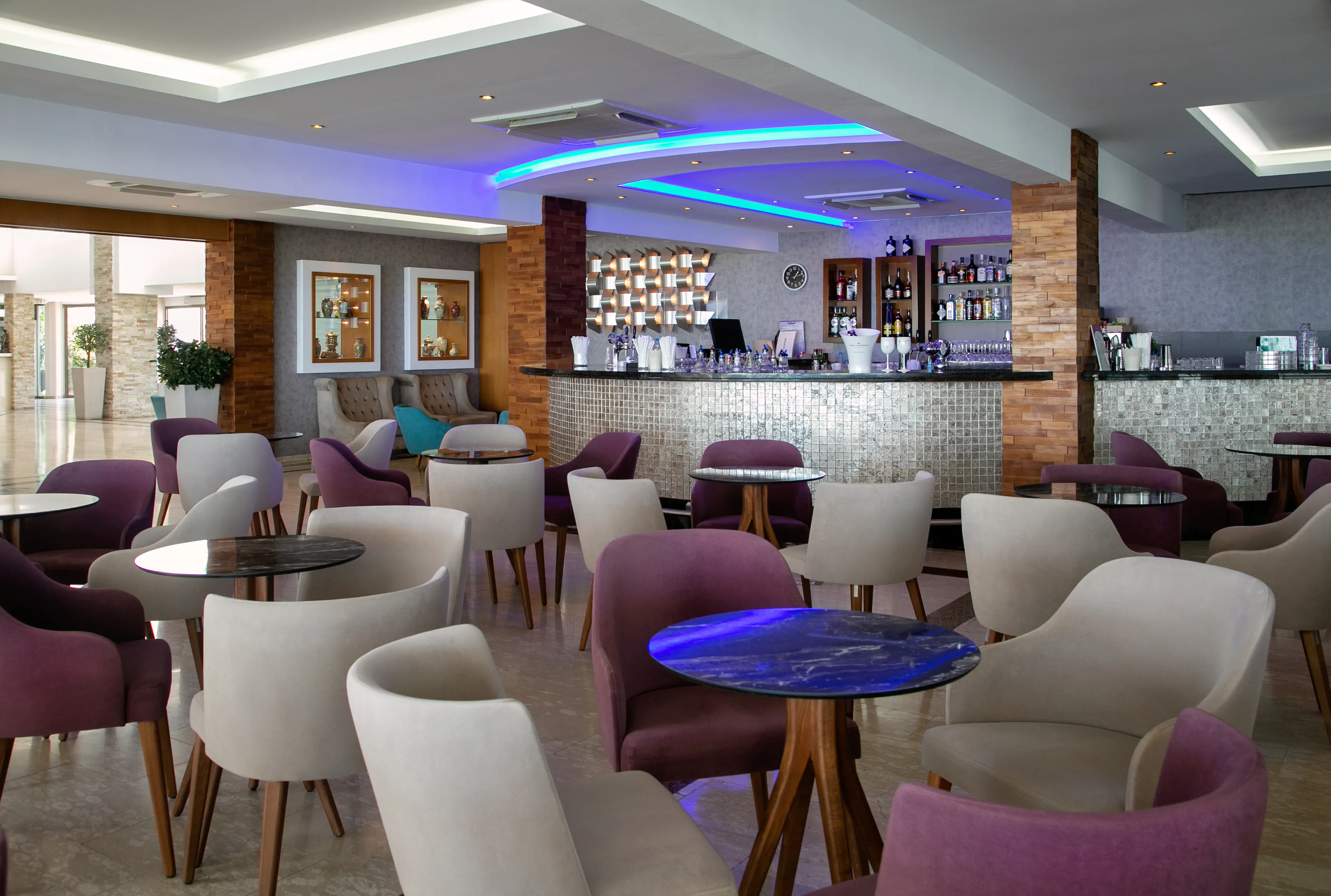 ASTERIAS BEACH HOTEL