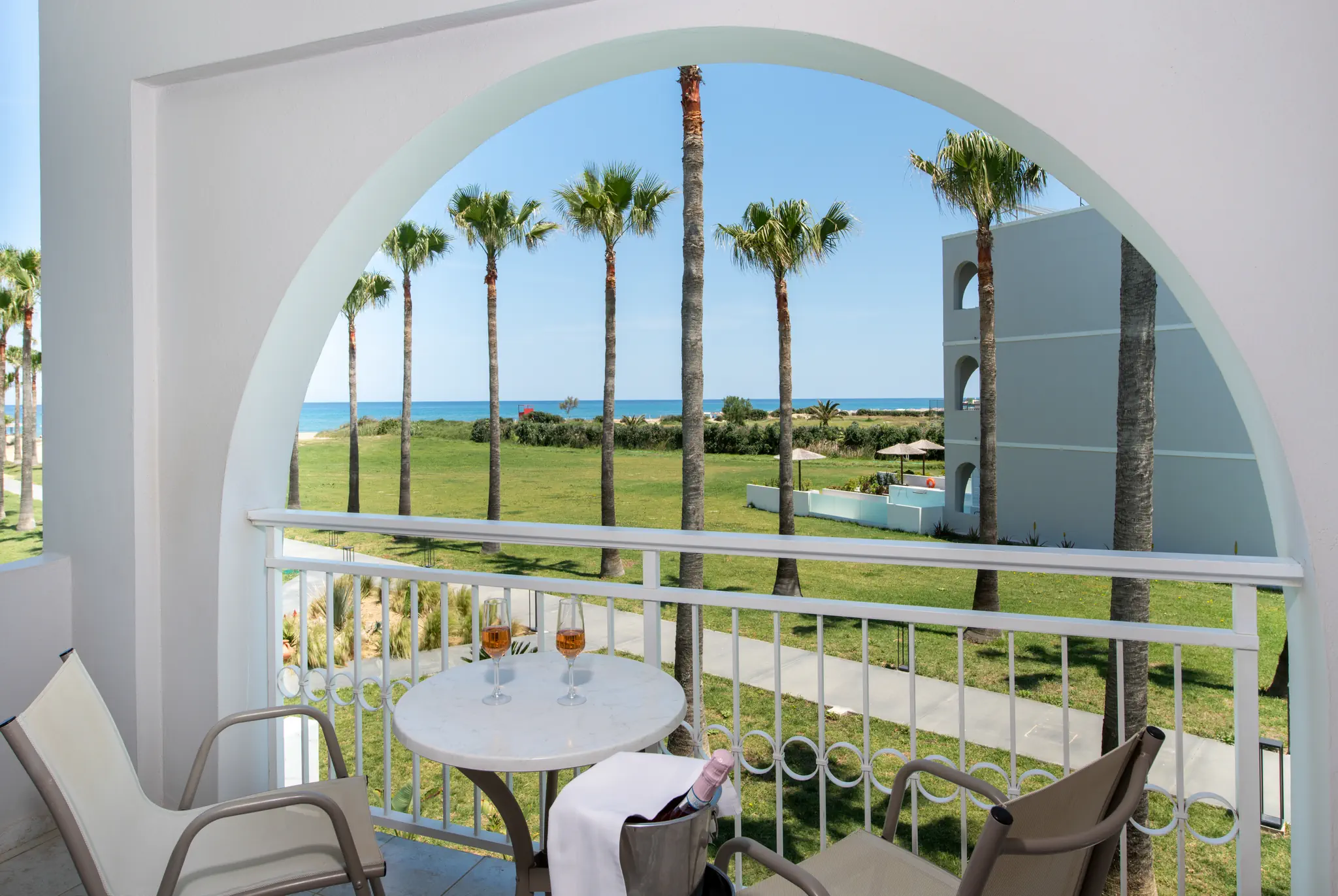 Delfina Tropic Beach - zdjęcie 31
