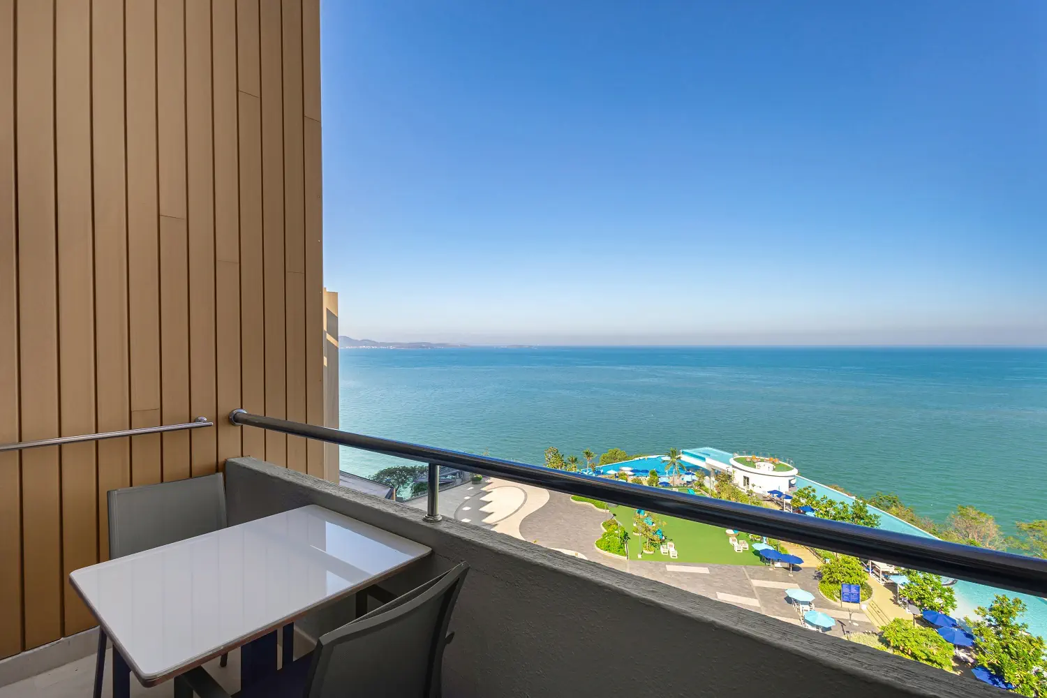 Royal Cliff Beach - zdjęcie 60