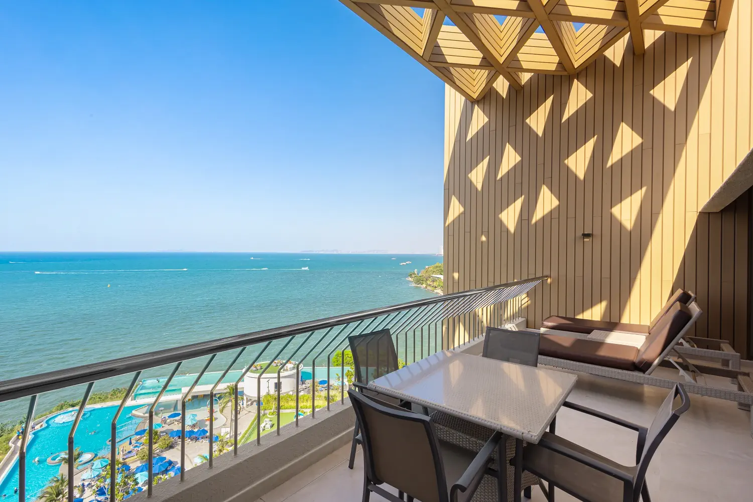 Royal Cliff Beach - zdjęcie 30