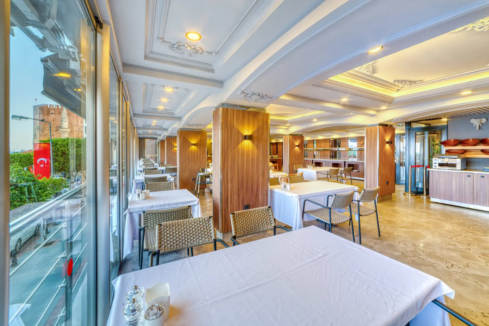 NUMA PORT HOTEL