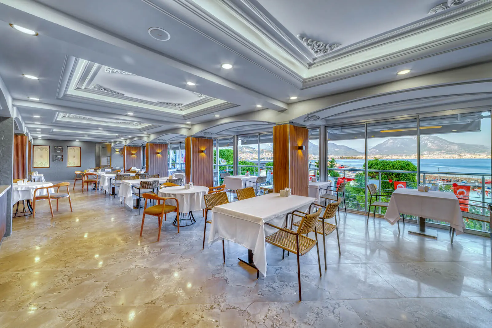 NUMA PORT HOTEL