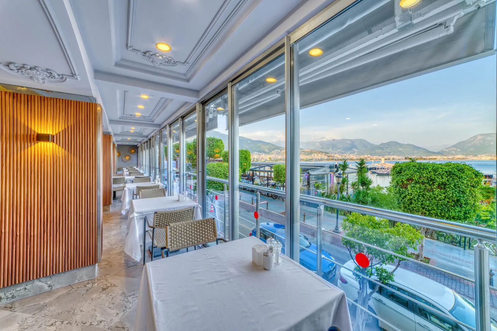 NUMA PORT HOTEL