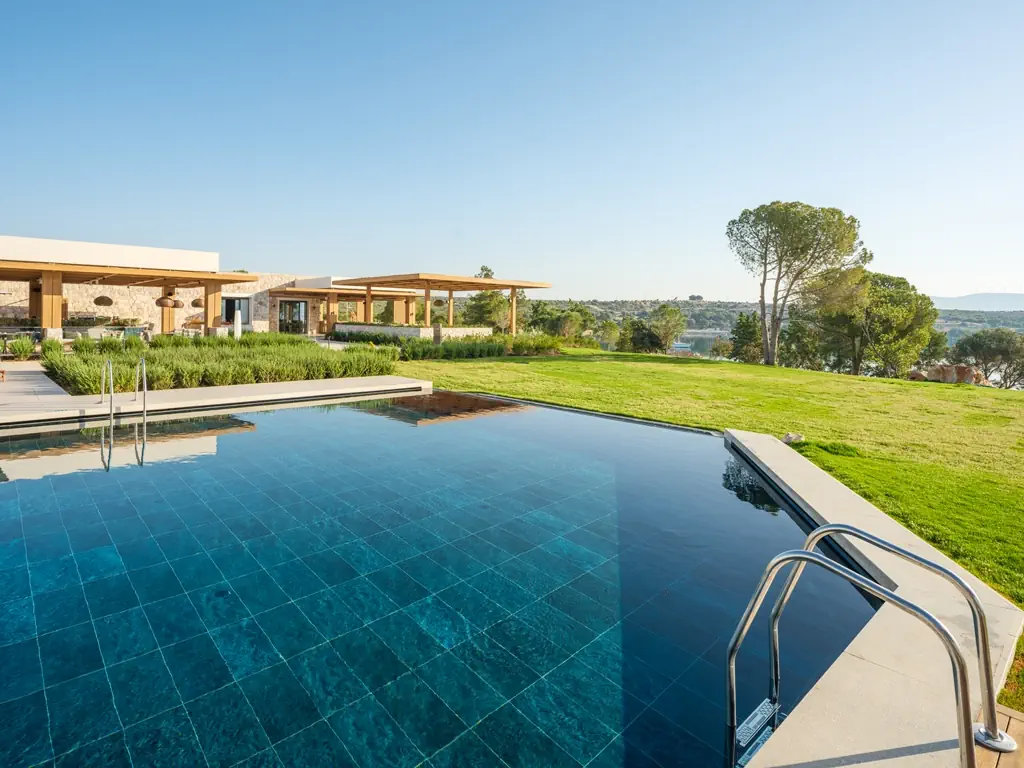 Anda Barut Collection - zdjęcie 240