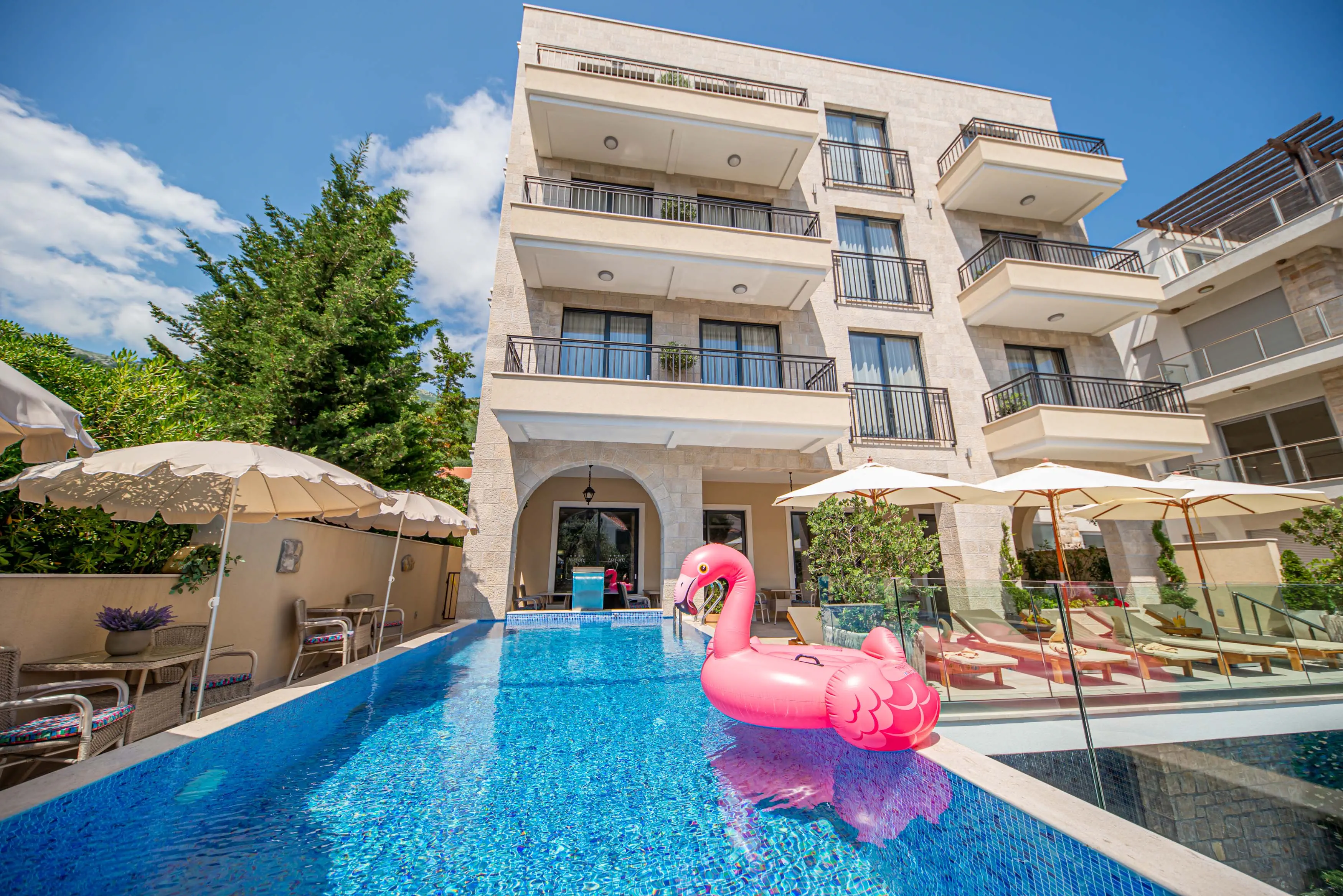 HOTEL AMFORA