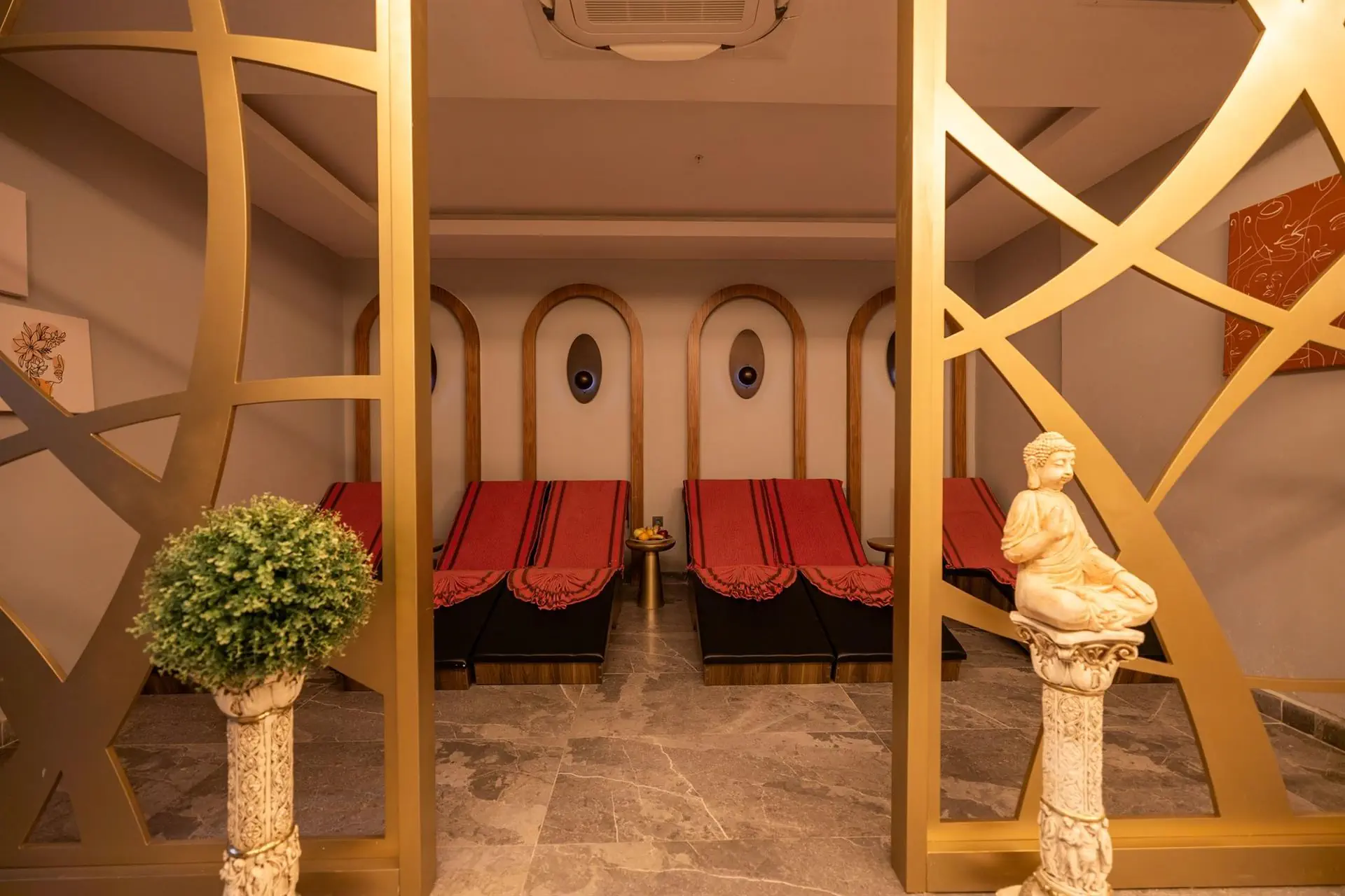 Side Moon Palace - zdjęcie 109