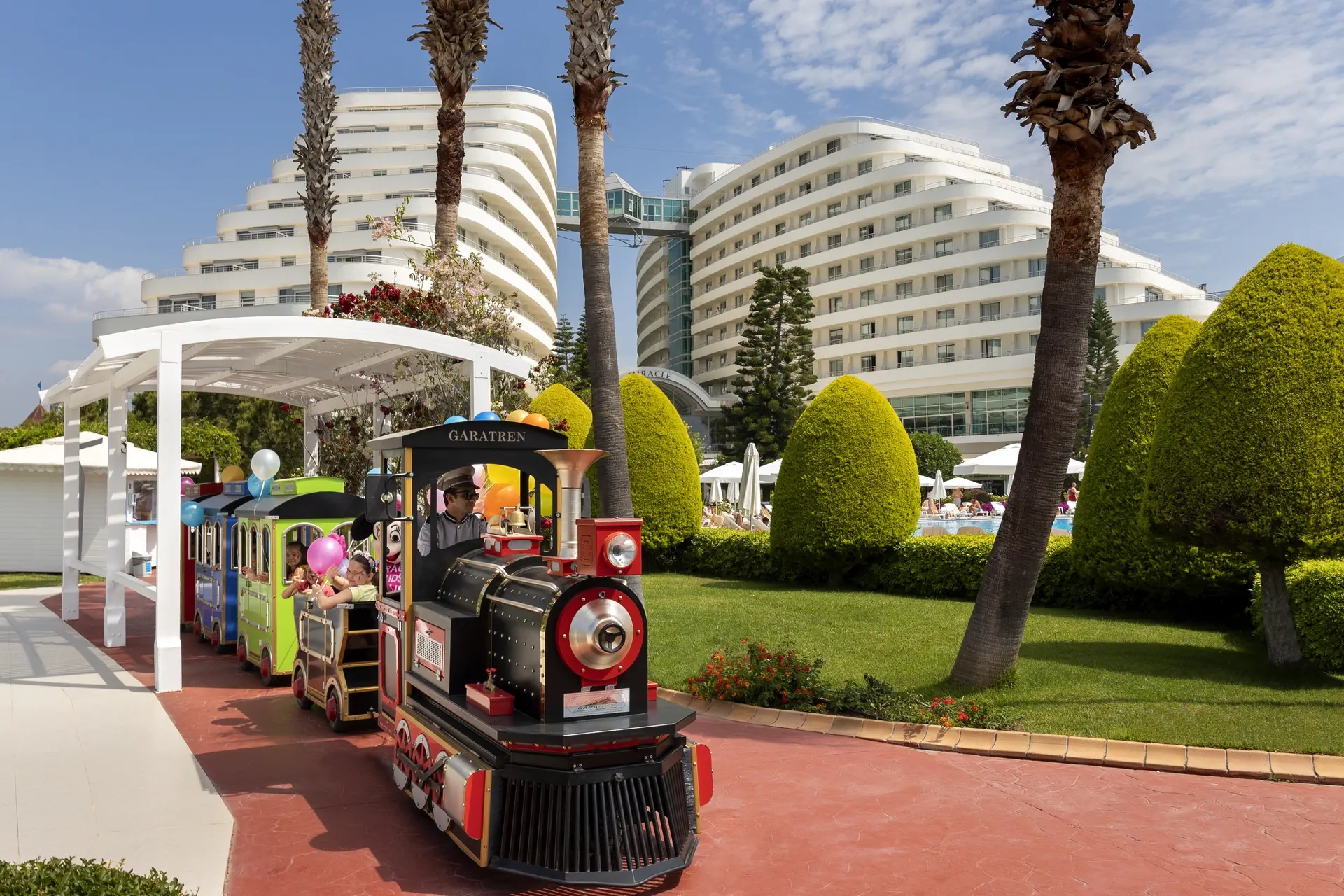Miracle Resort - zdjęcie 3
