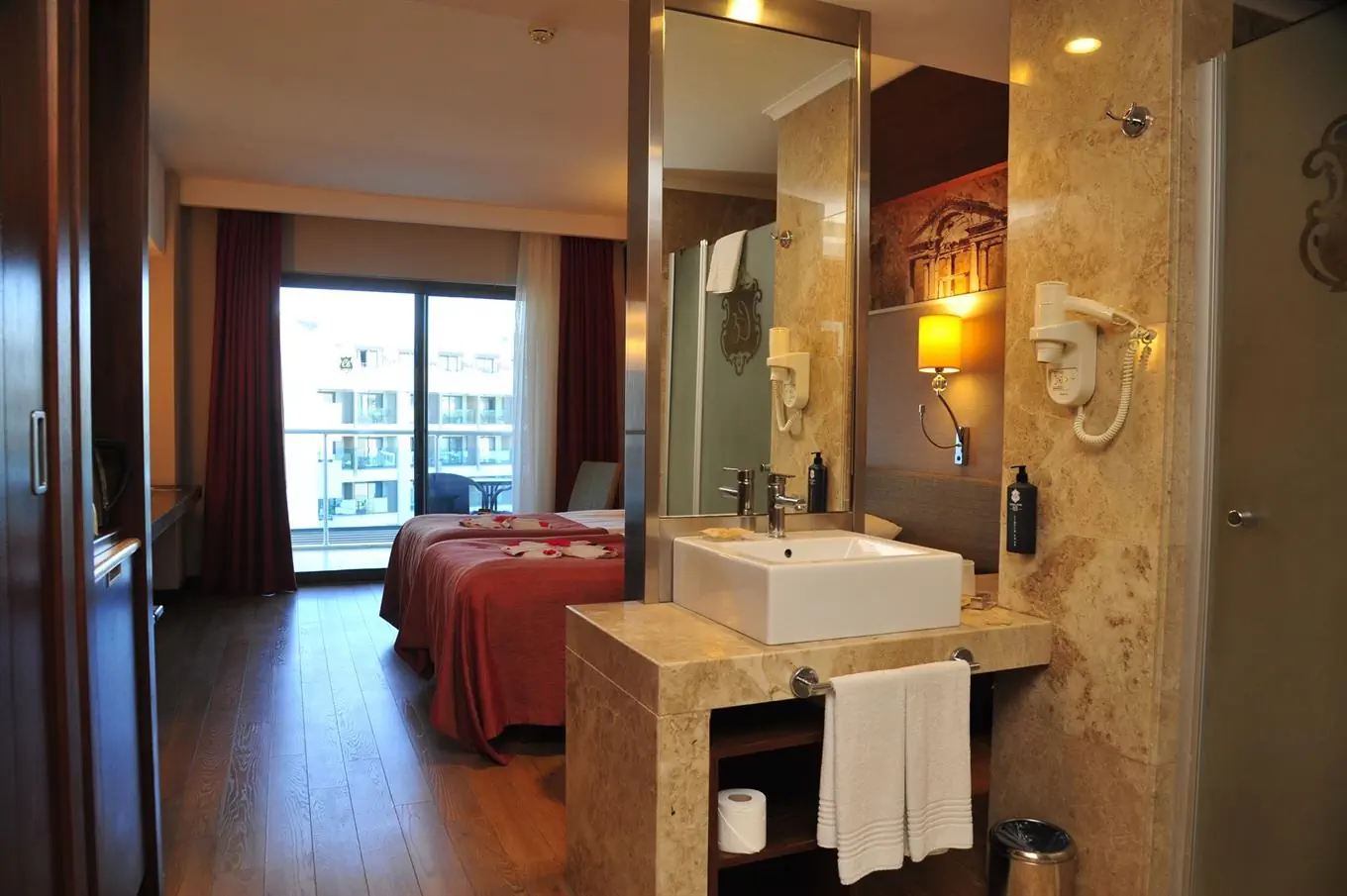 Commodore Elite Suites & Spa - zdjęcie 28