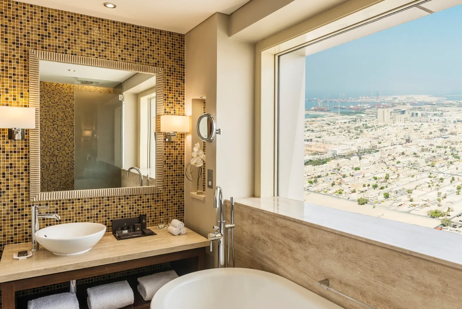 The Tower Plaza (ex. Grand Millennium Plaza) - zdjęcie 13