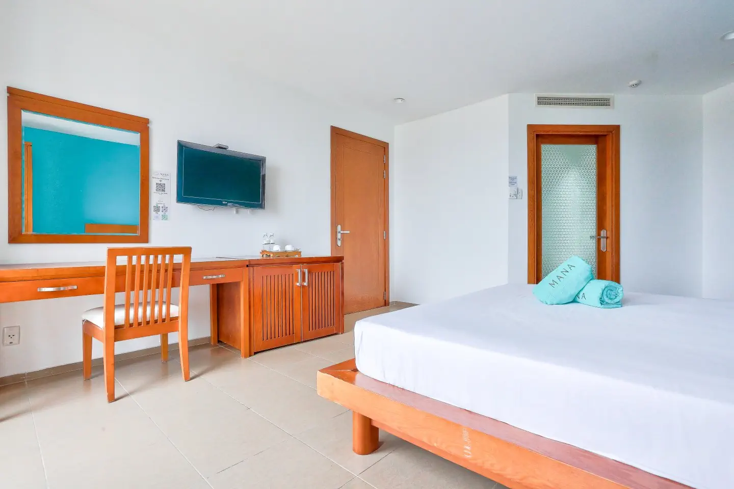 MANA MUINE BEACH RESORT