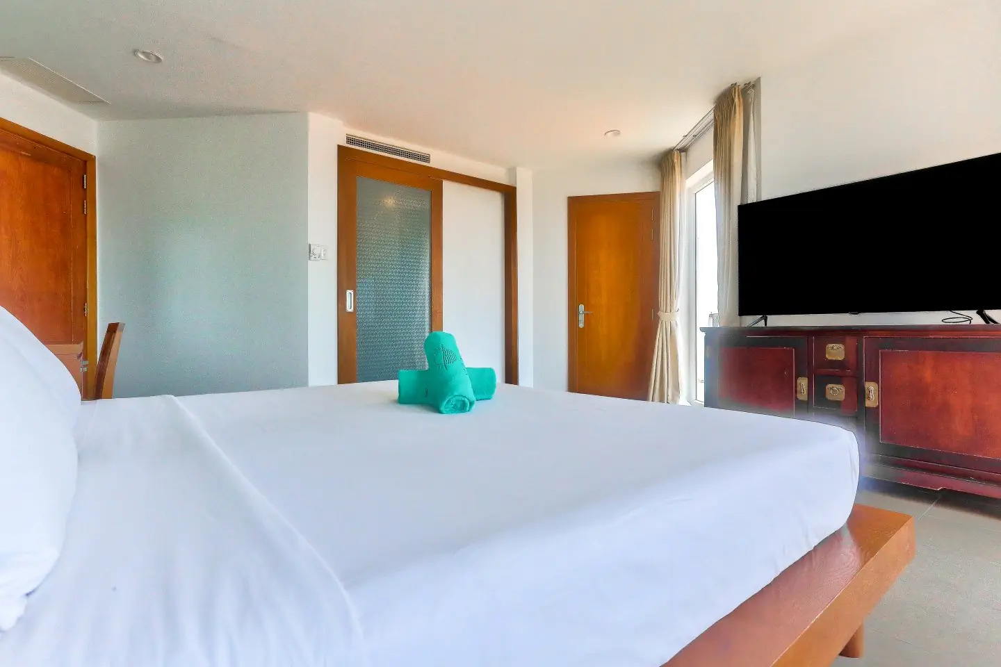 MANA MUINE BEACH RESORT