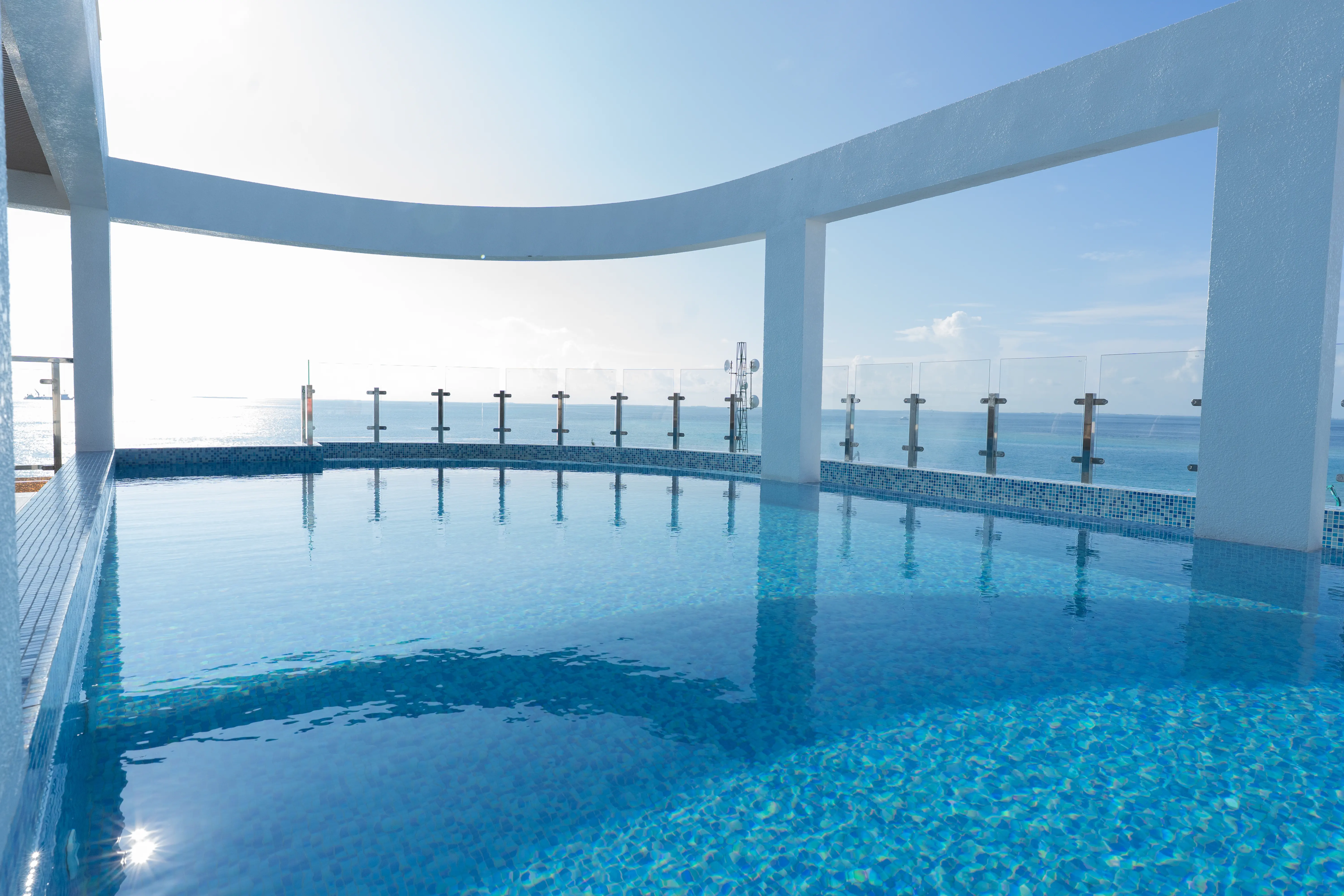 ARRIVAL BEACH & SPA, GULHI