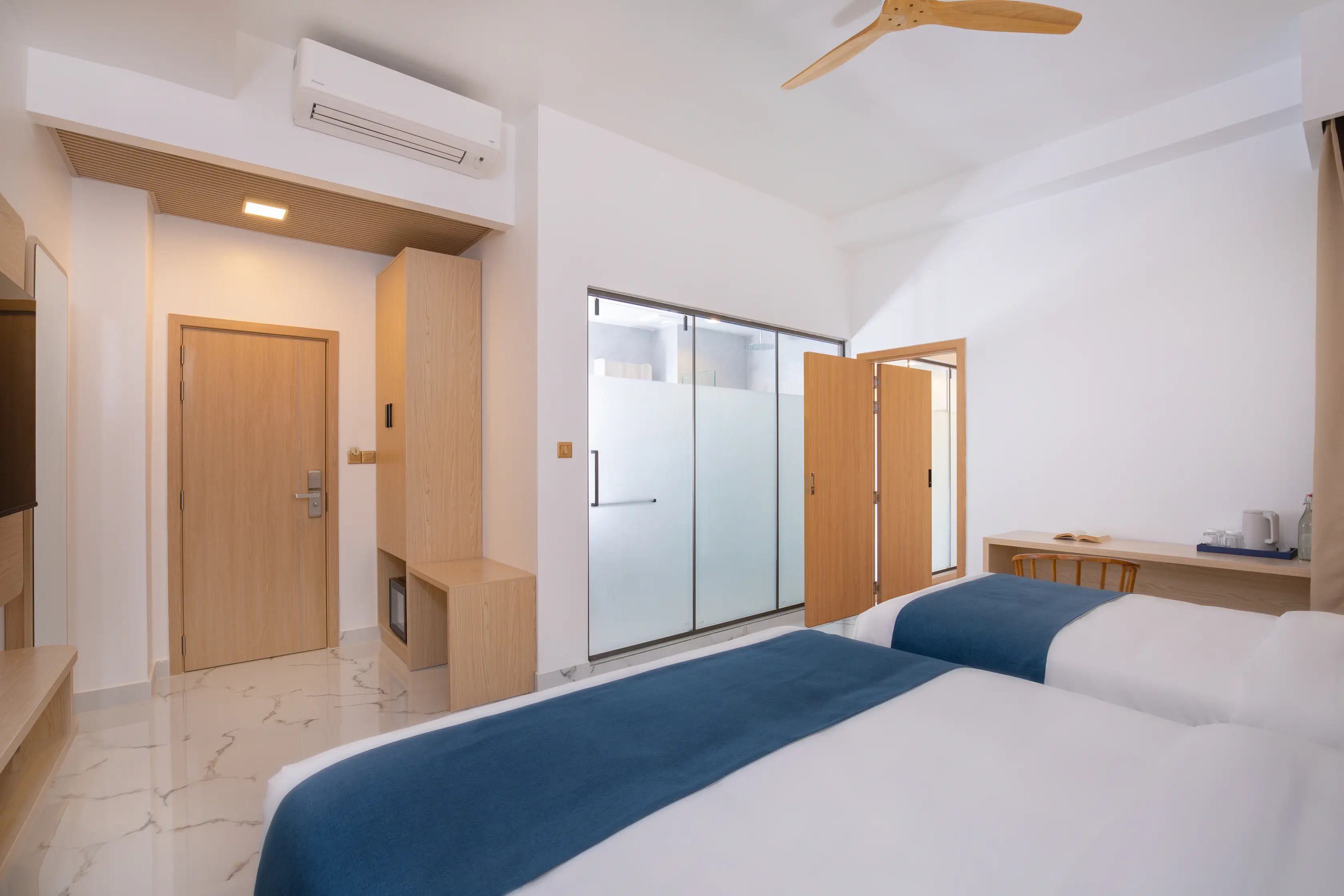 ARRIVAL BEACH & SPA, GULHI