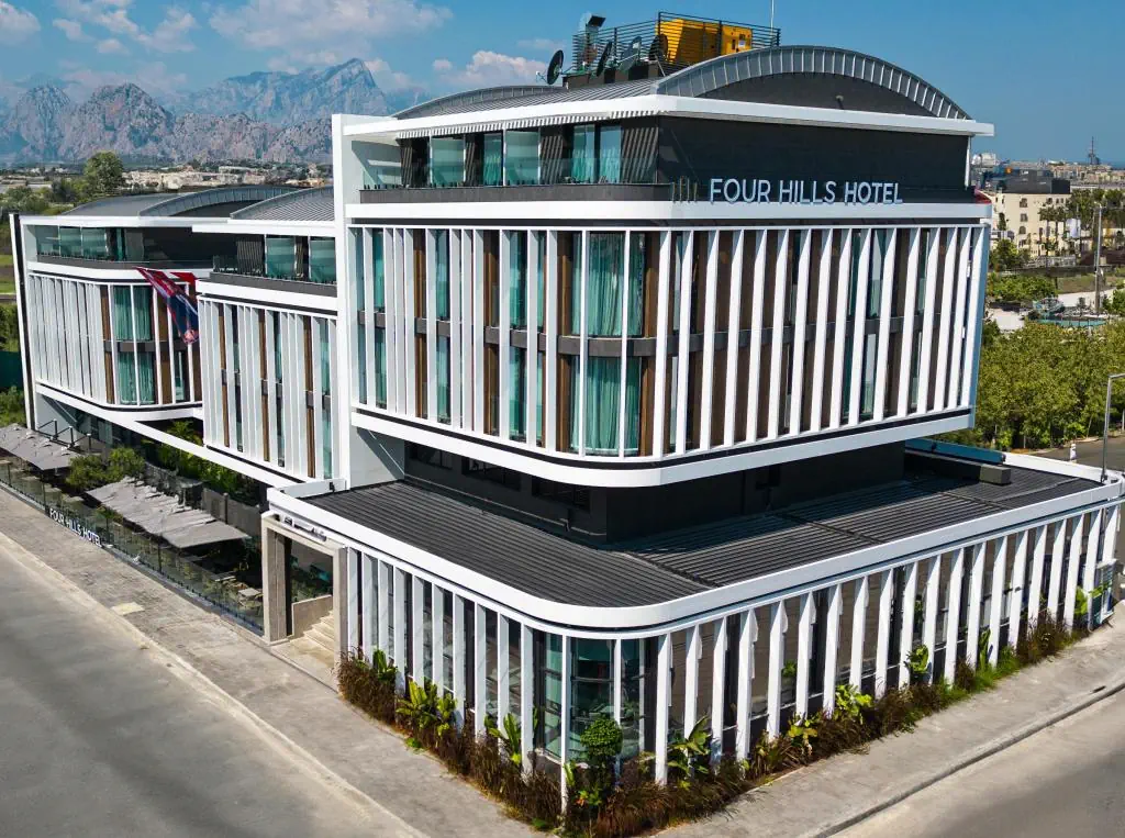 FOUR HILLS HOTEL