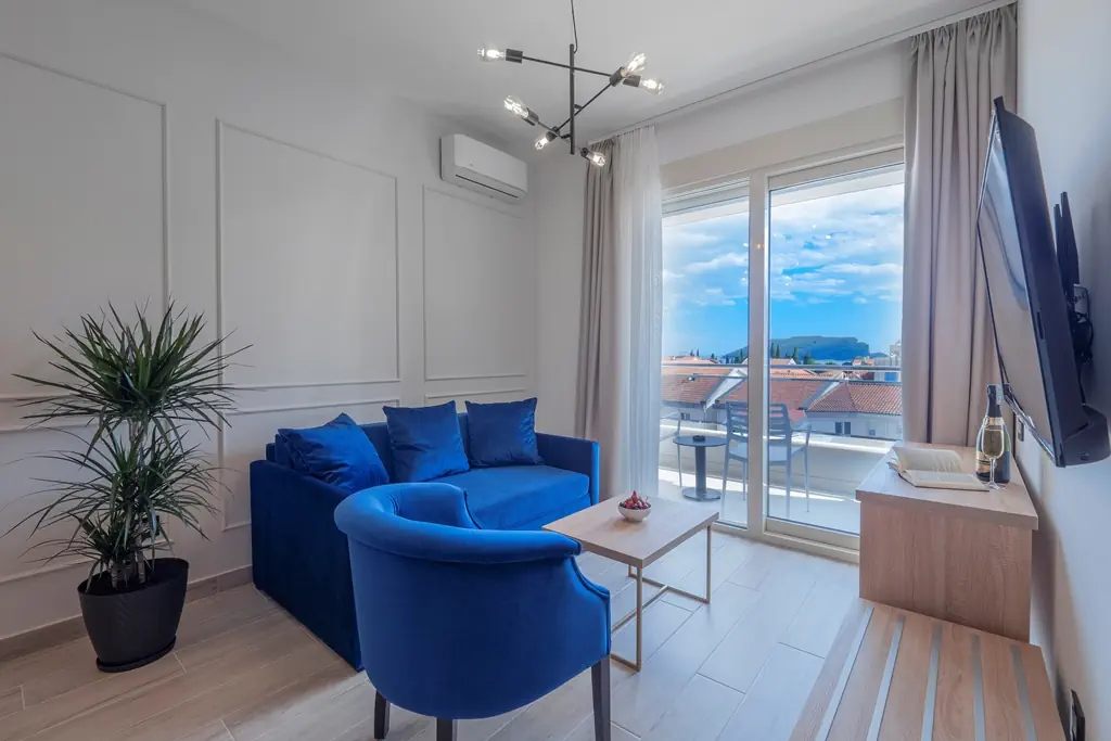 HOTEL IDILA BY AYCON