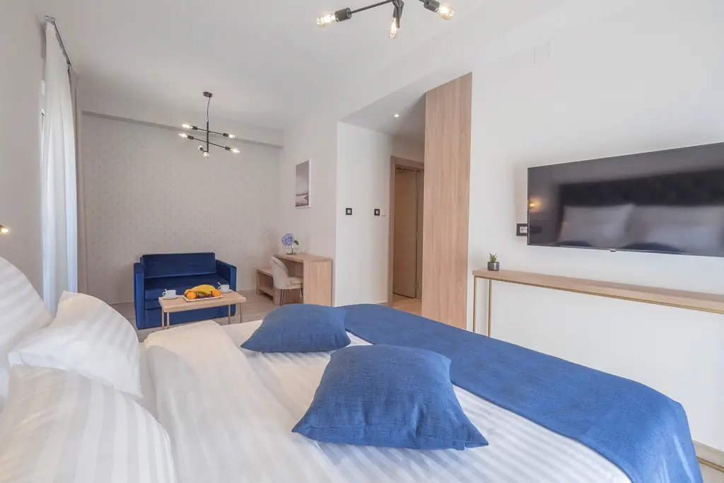 HOTEL IDILA BY AYCON