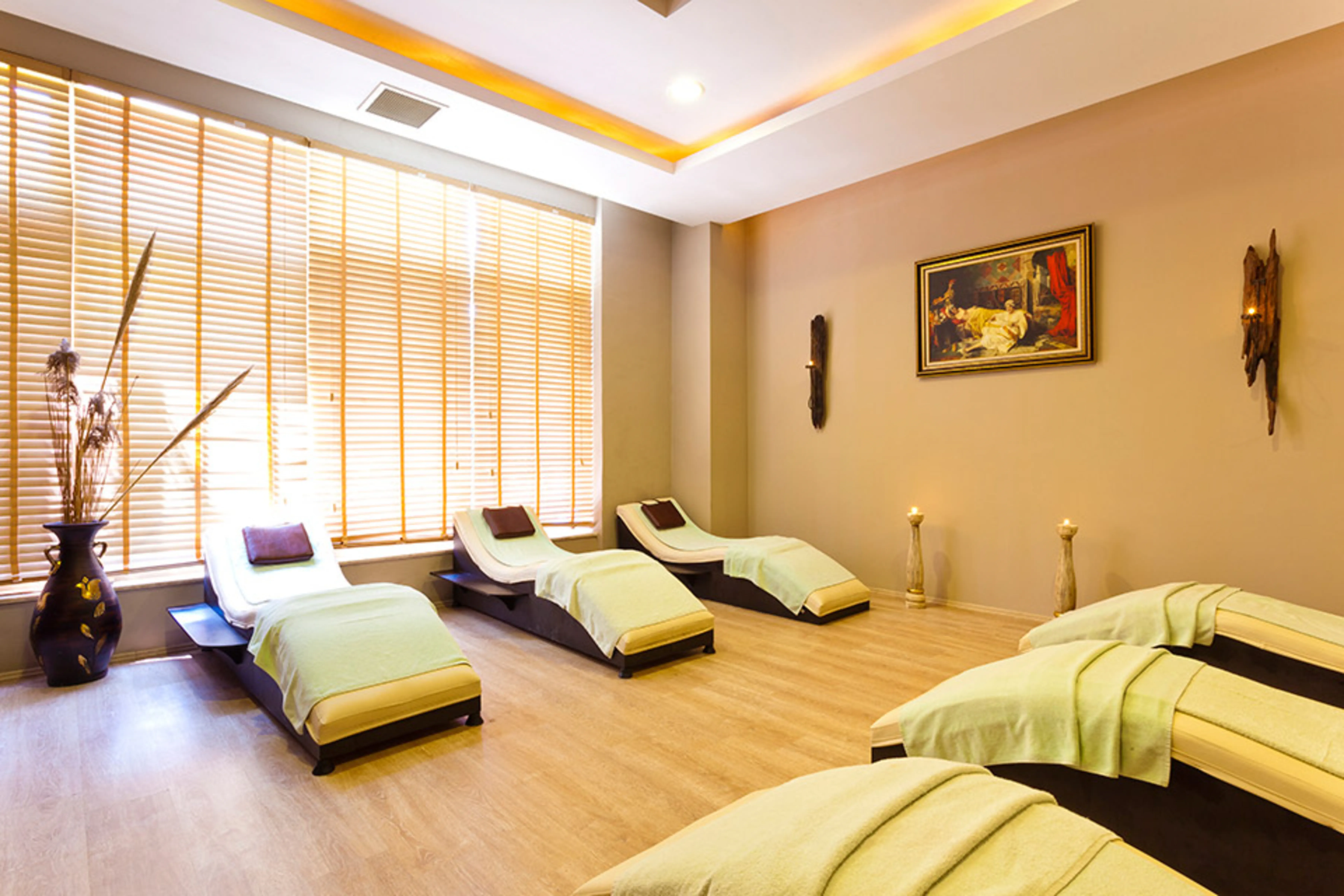 CAN GARDEN RESORT HOTEL